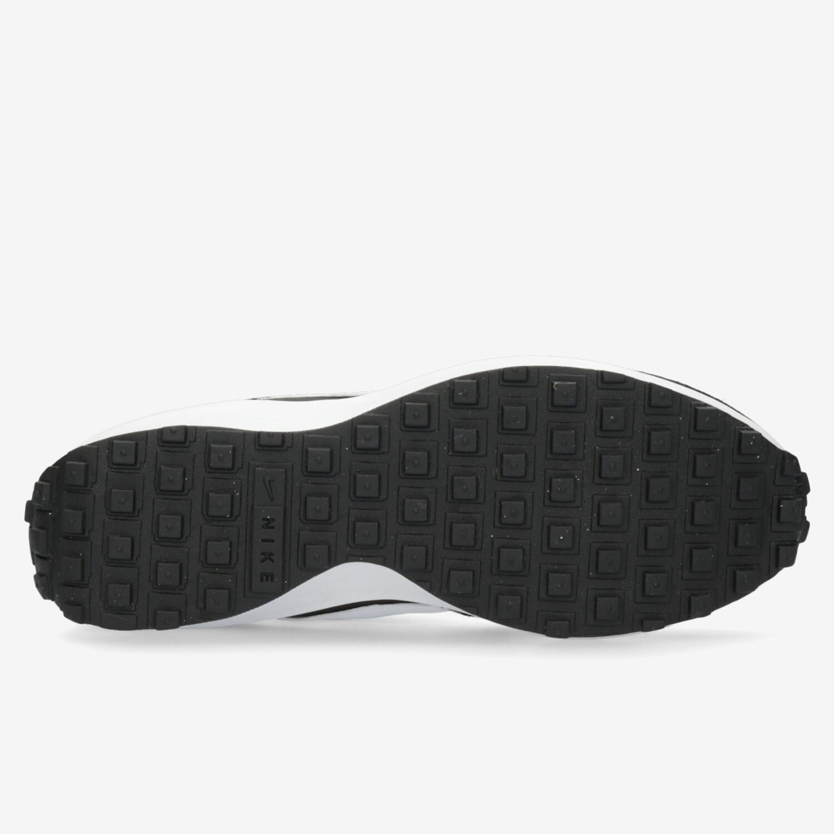 Nike Waffle Debut