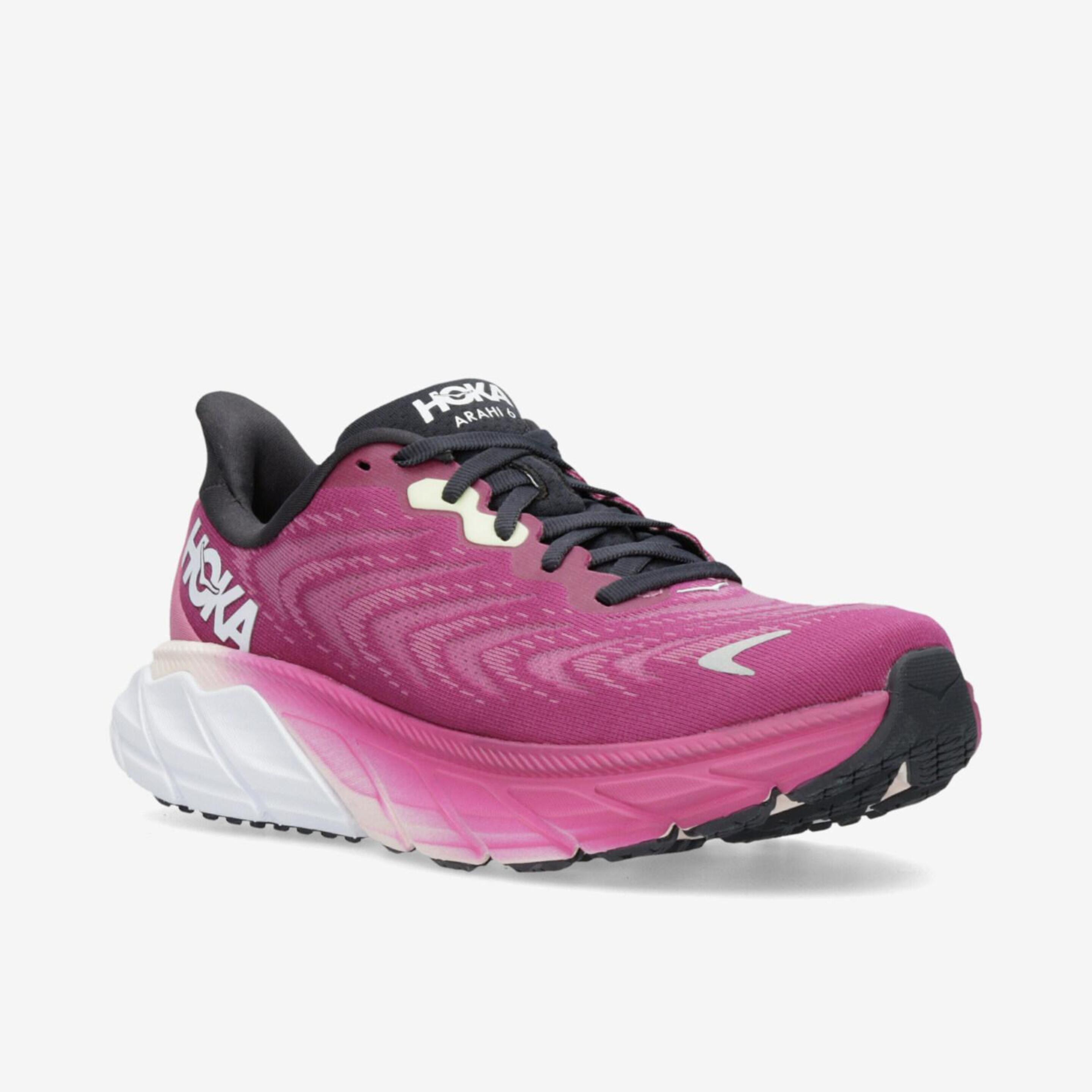 Hoka Arahi 6