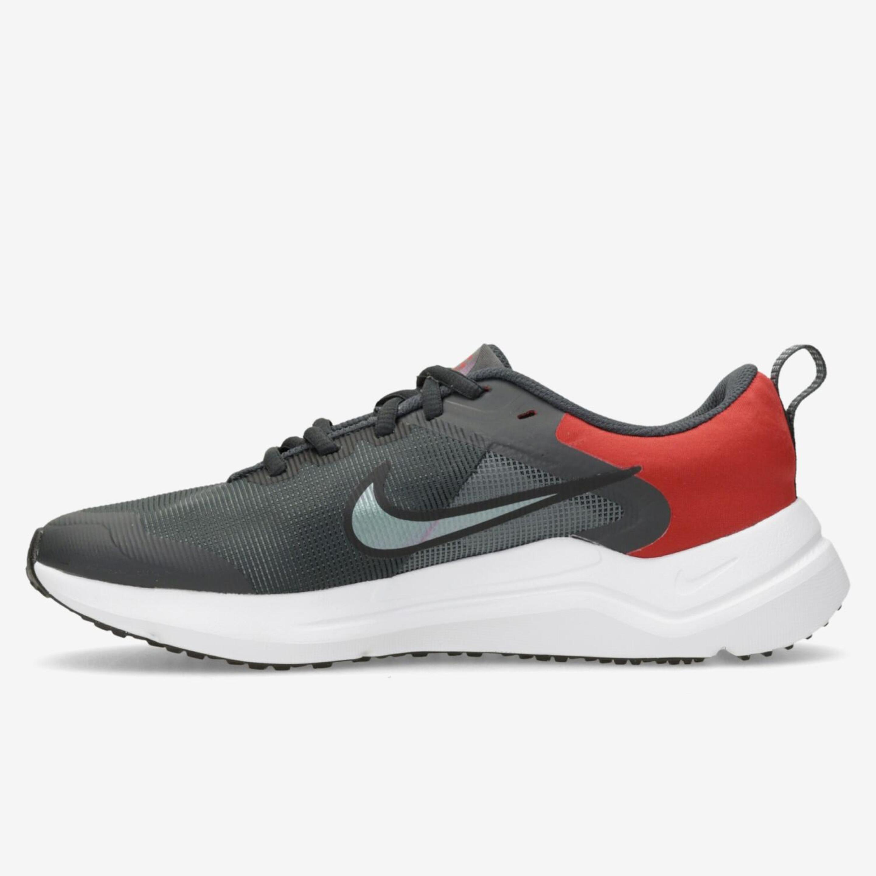 Nike Downshifter 12