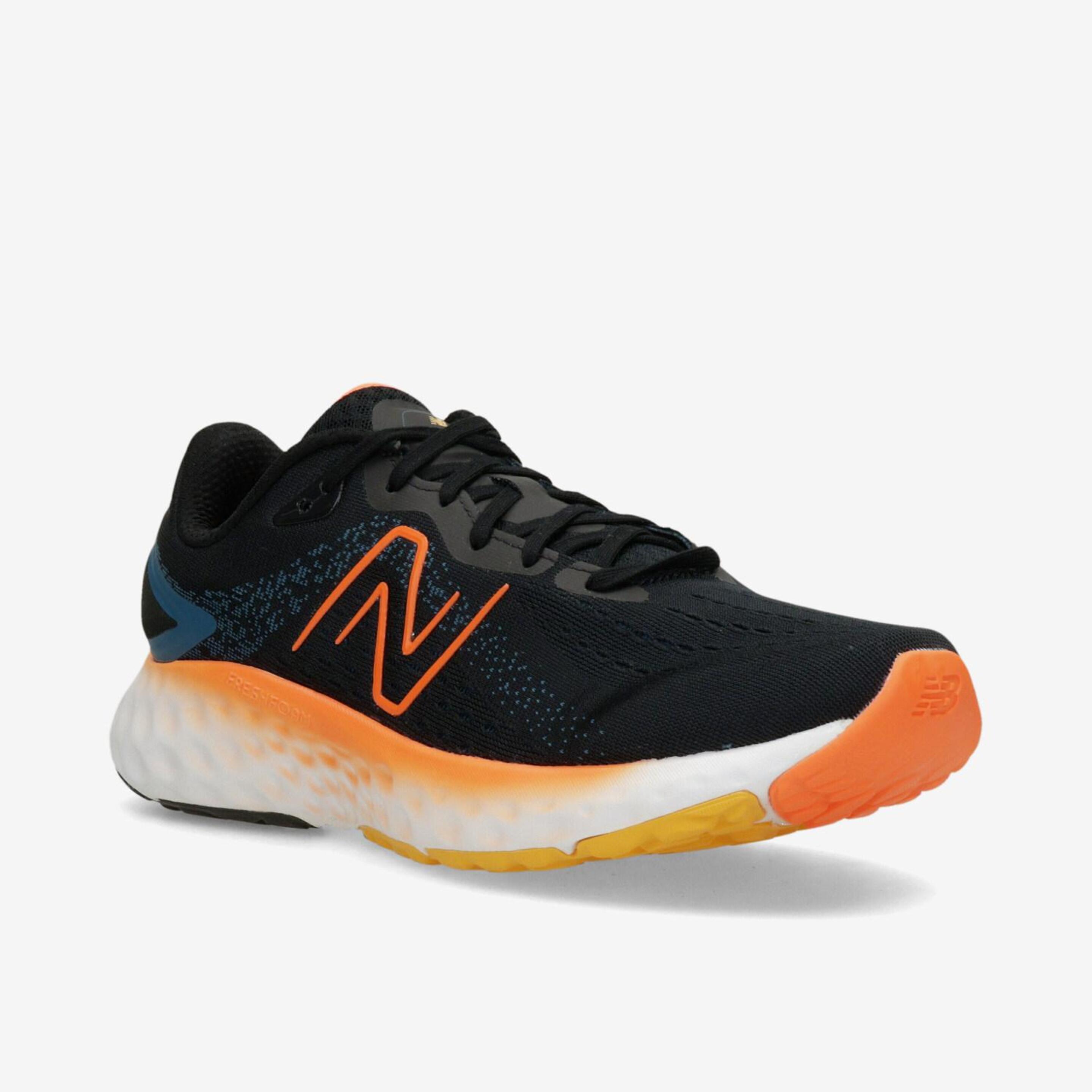 New Balance Evoz