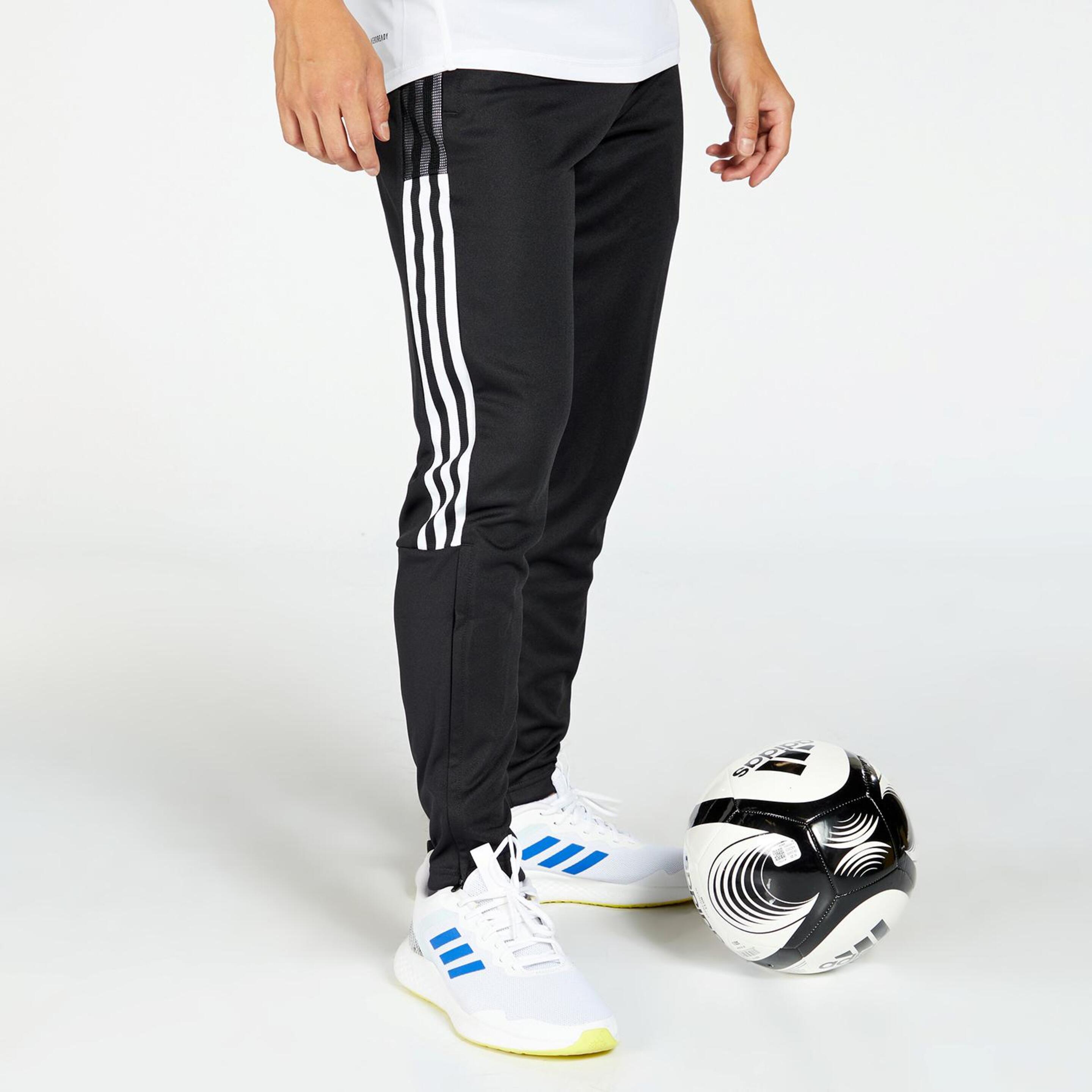 adidas Tiro 21