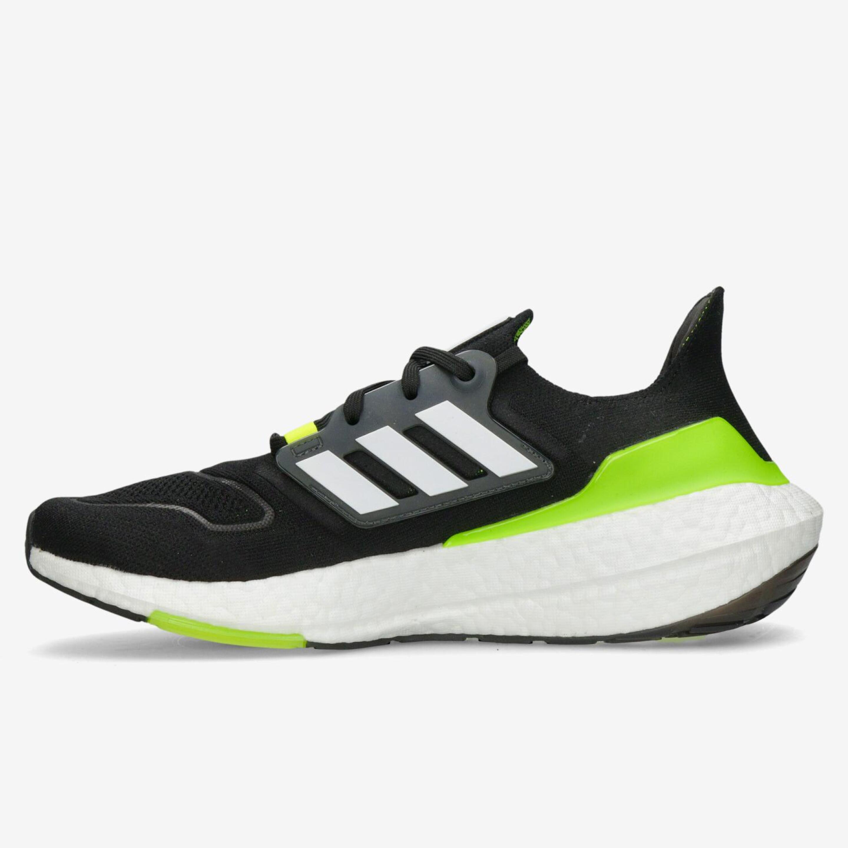 adidas Ultraboost 22