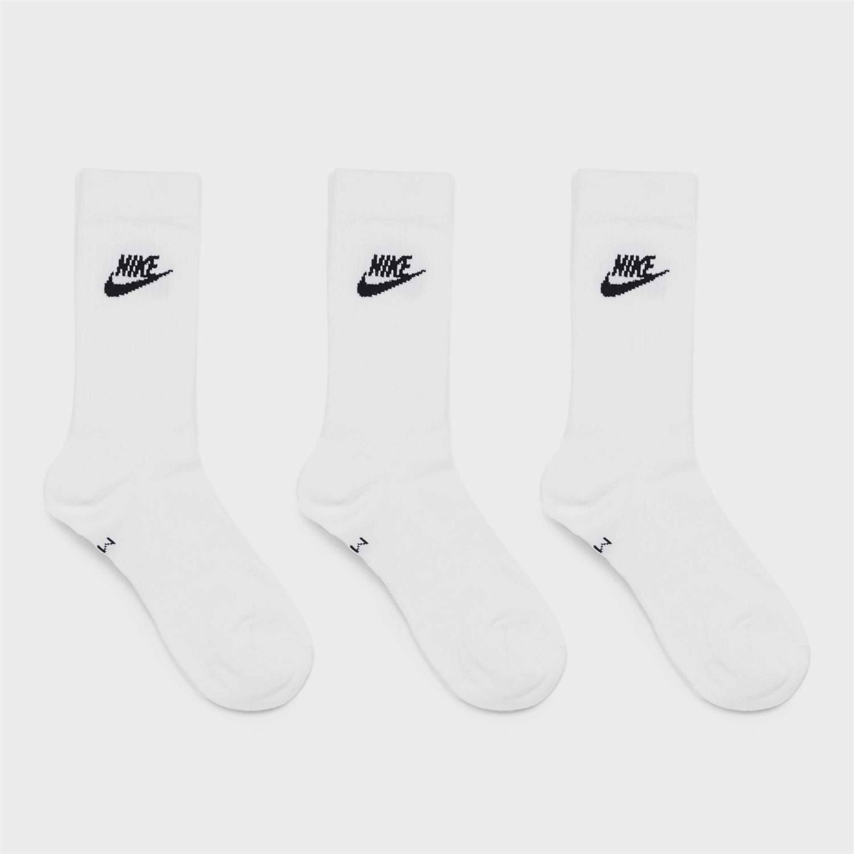 Nike Essential