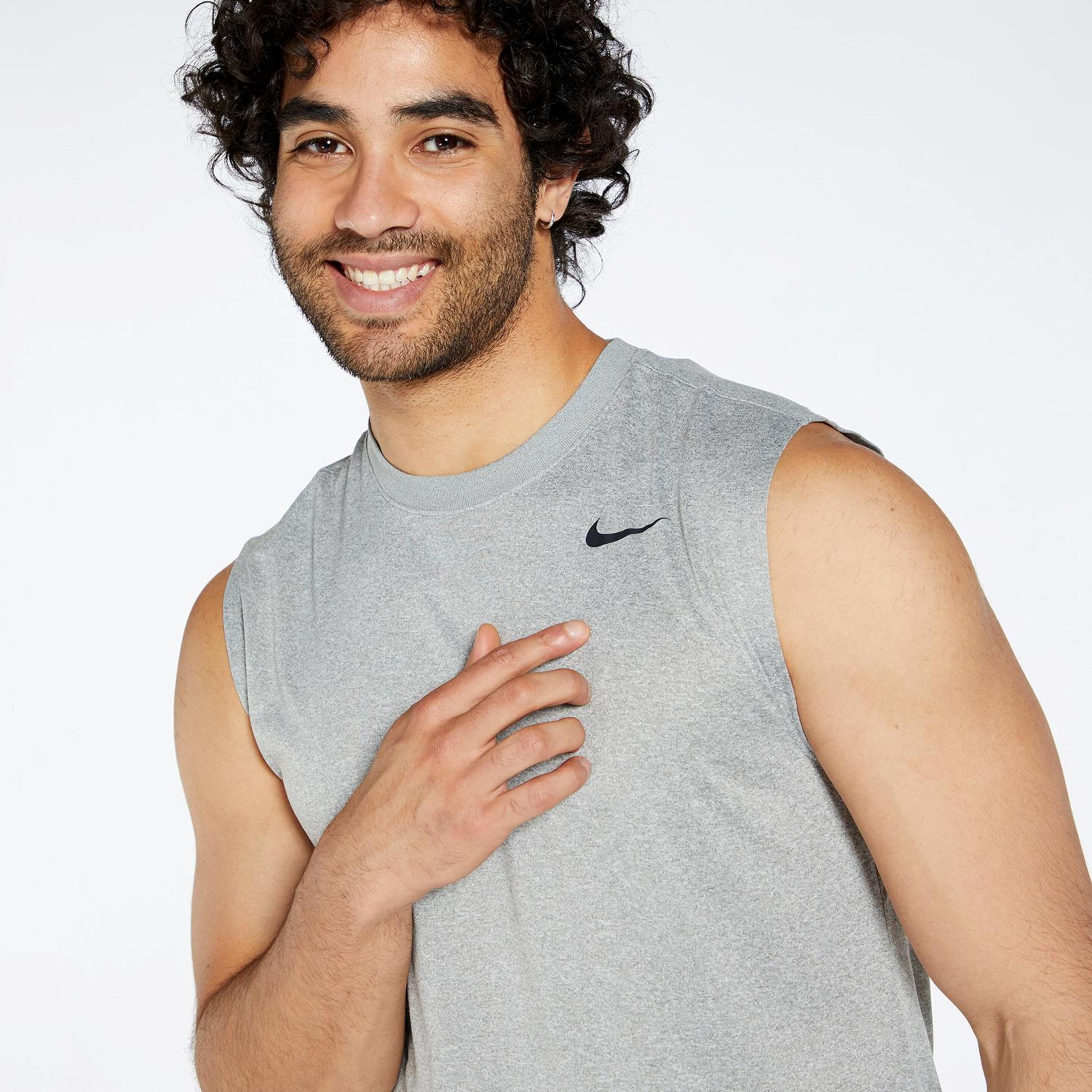 Nike Legend - Gris - Camiseta Running Hombre
