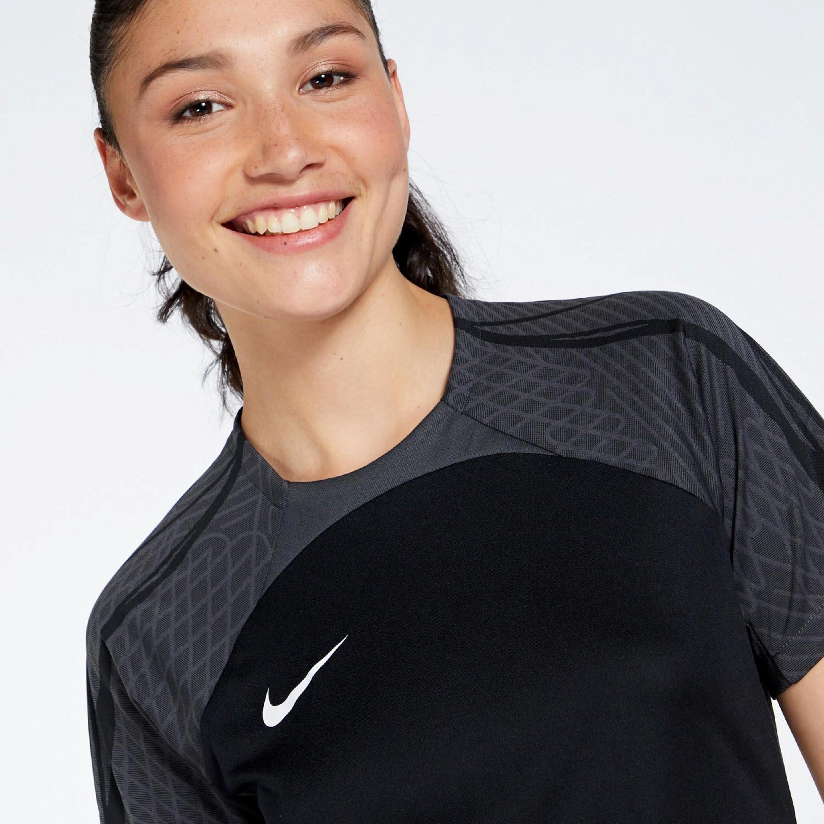 Nike Strike - Preto - T-shirt Futebol Mulher | Sport Zone