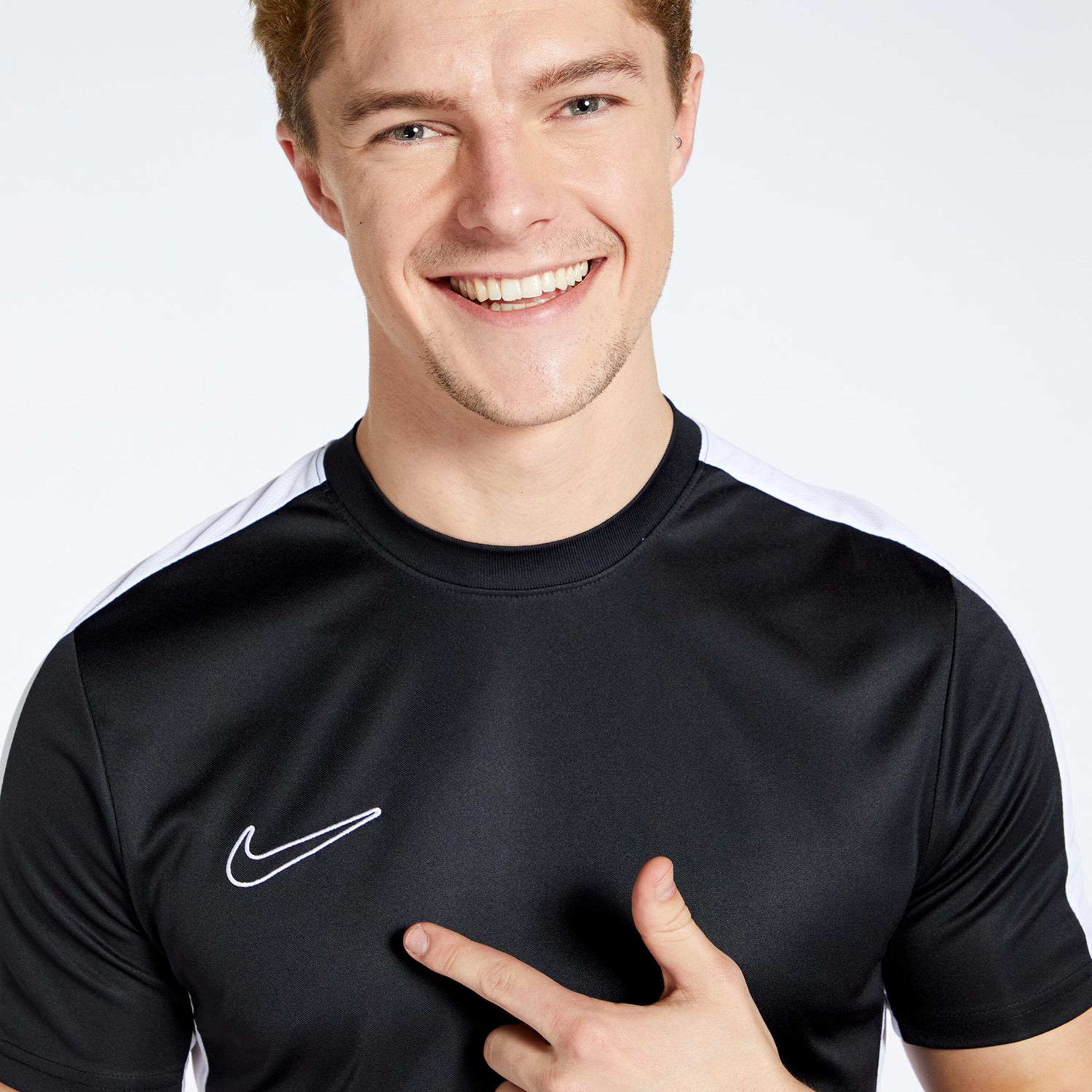 Nike Academy 23 - Preto - T-shirt Futebol Homem | Sport Zone