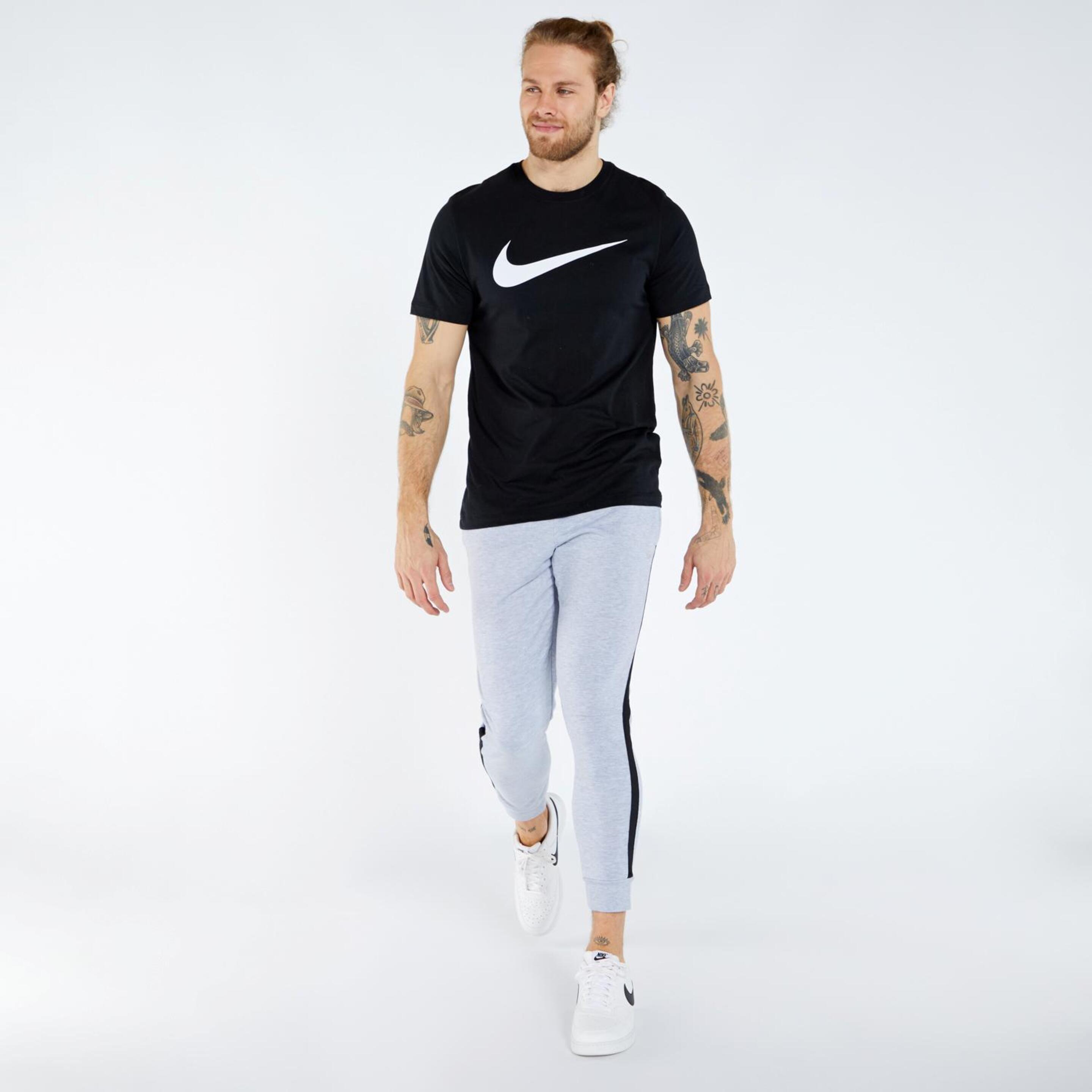 Nike Swoosh - Negro - Camiseta Hombre