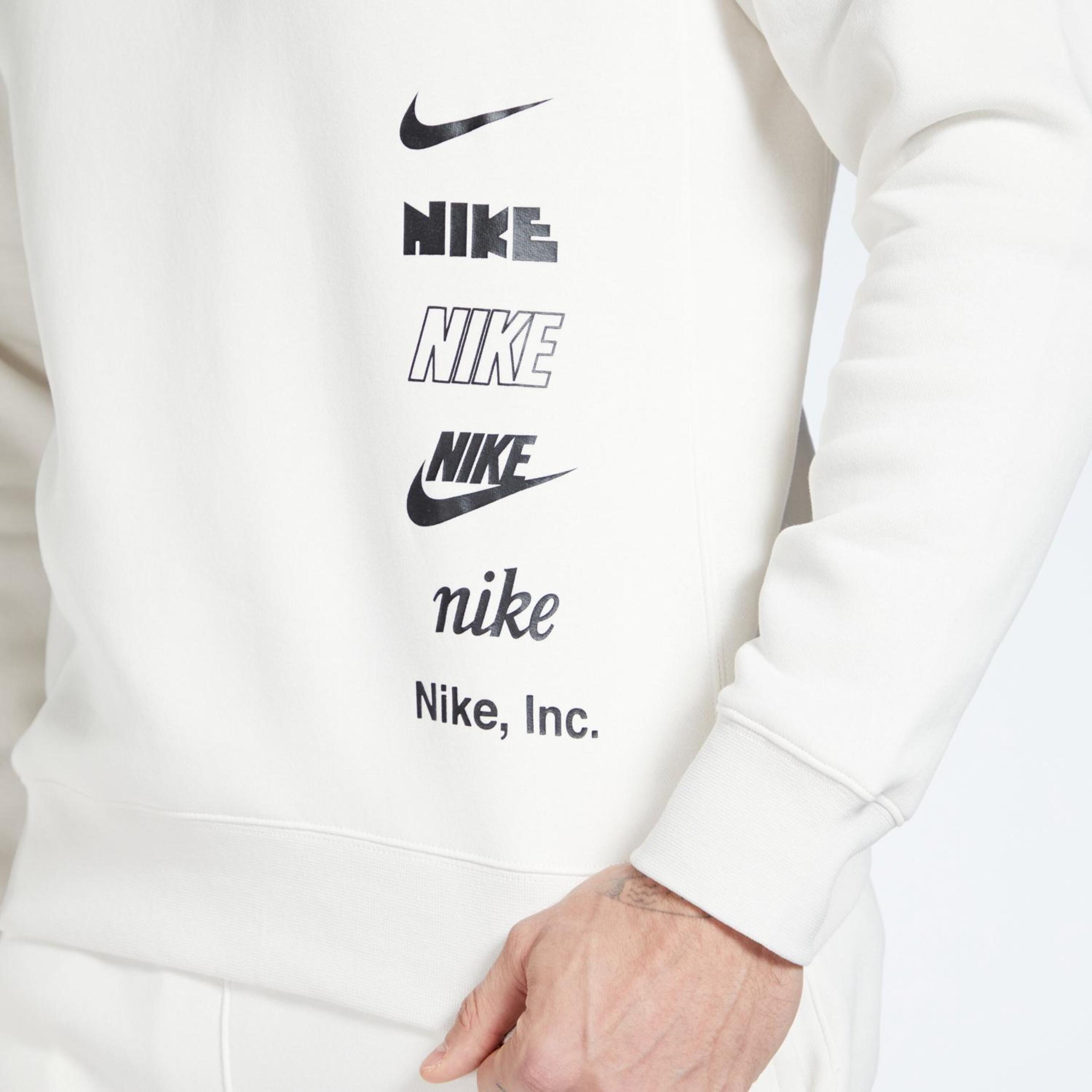 Nike Club +