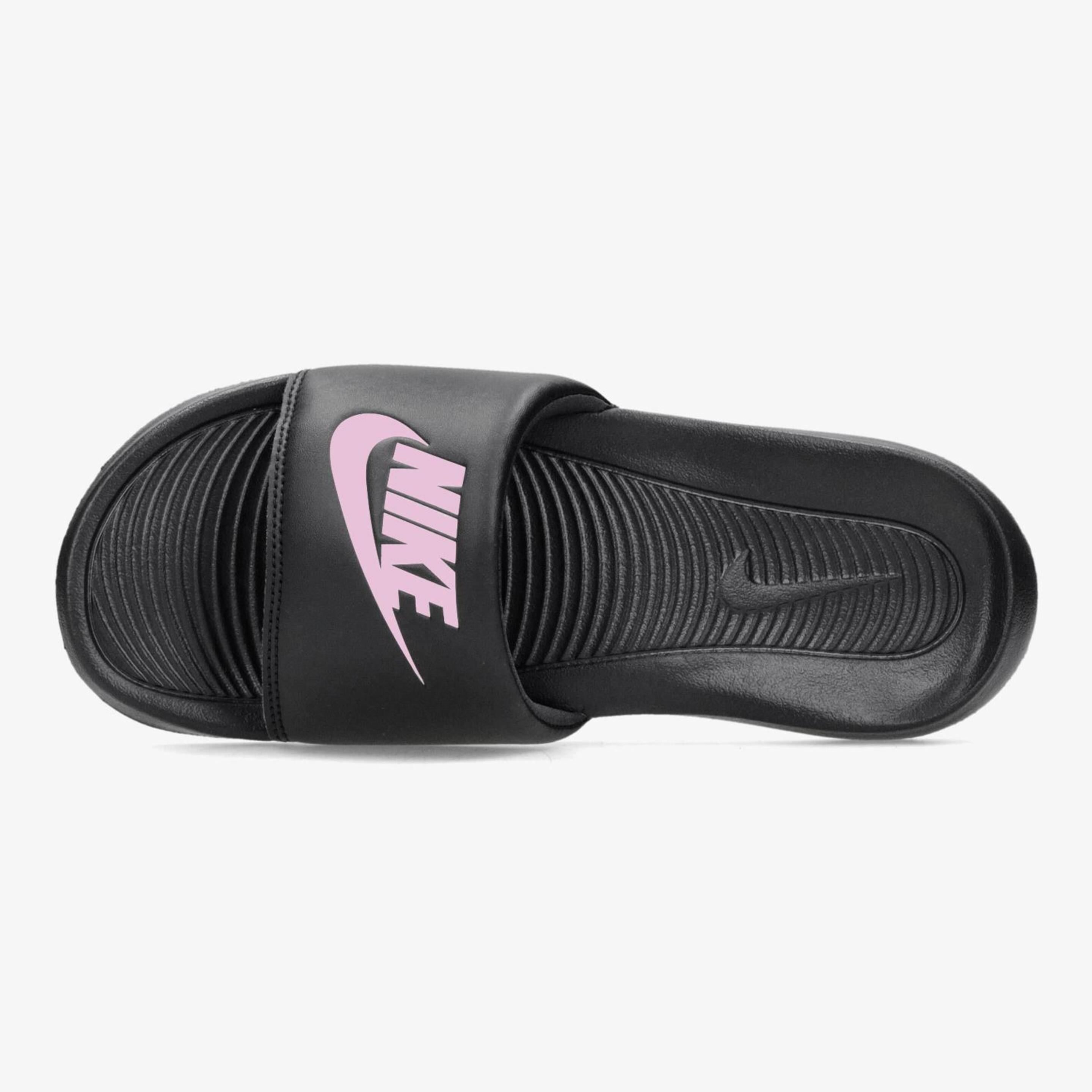 Nike Victori One - negro - Chinelos Mulher
