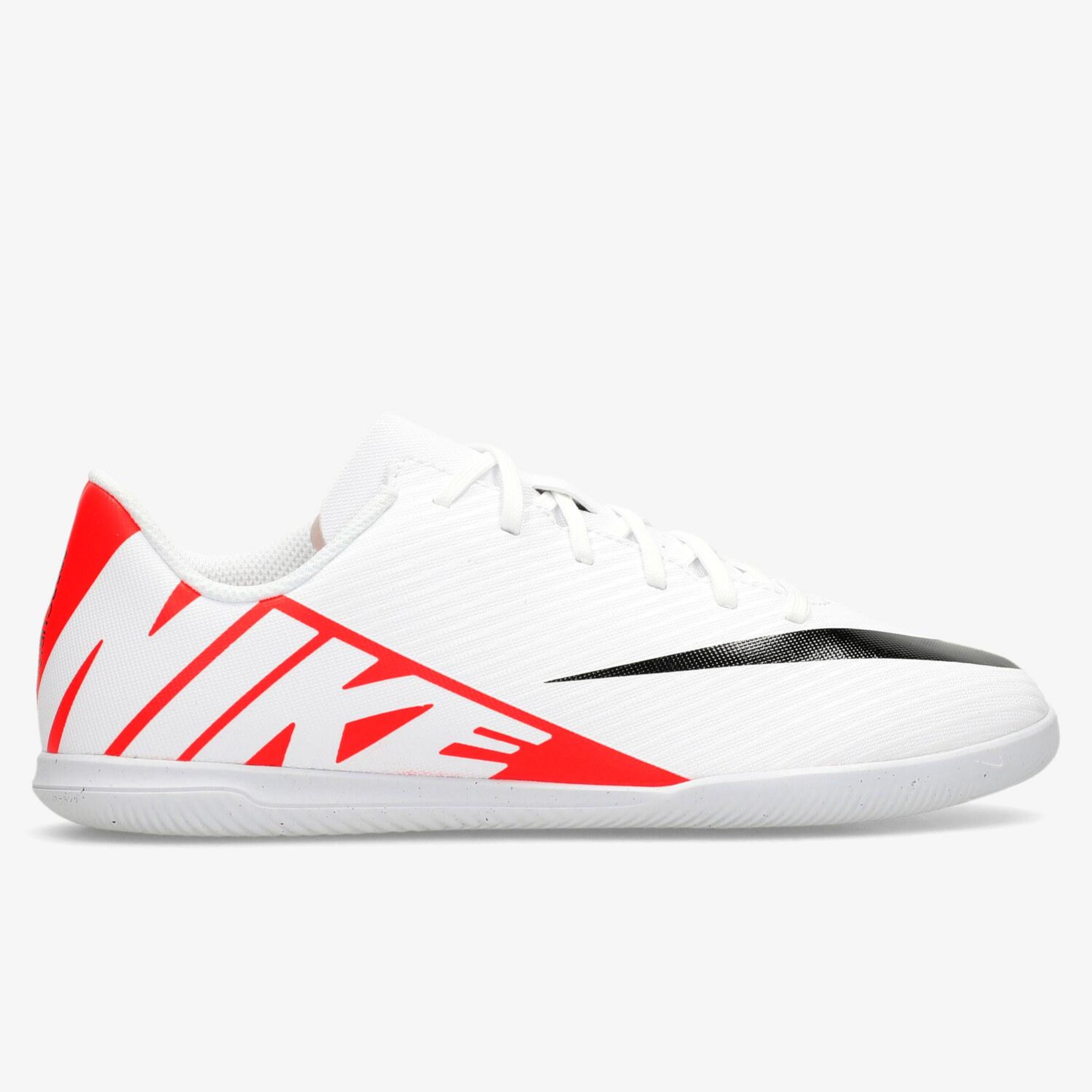 Nike Mercurial Vapor 15