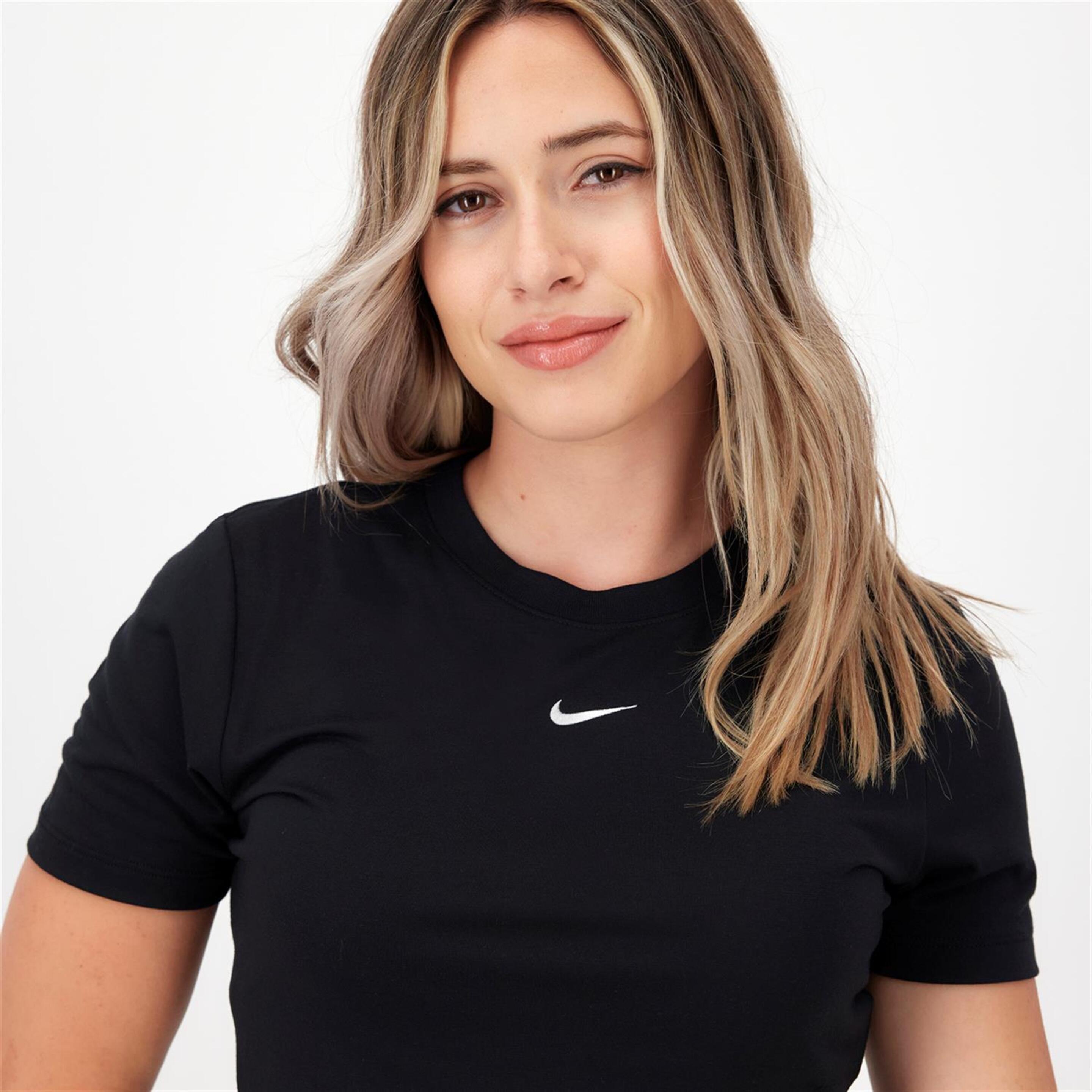 Nike Small - Negro - Camiseta Crop Mujer