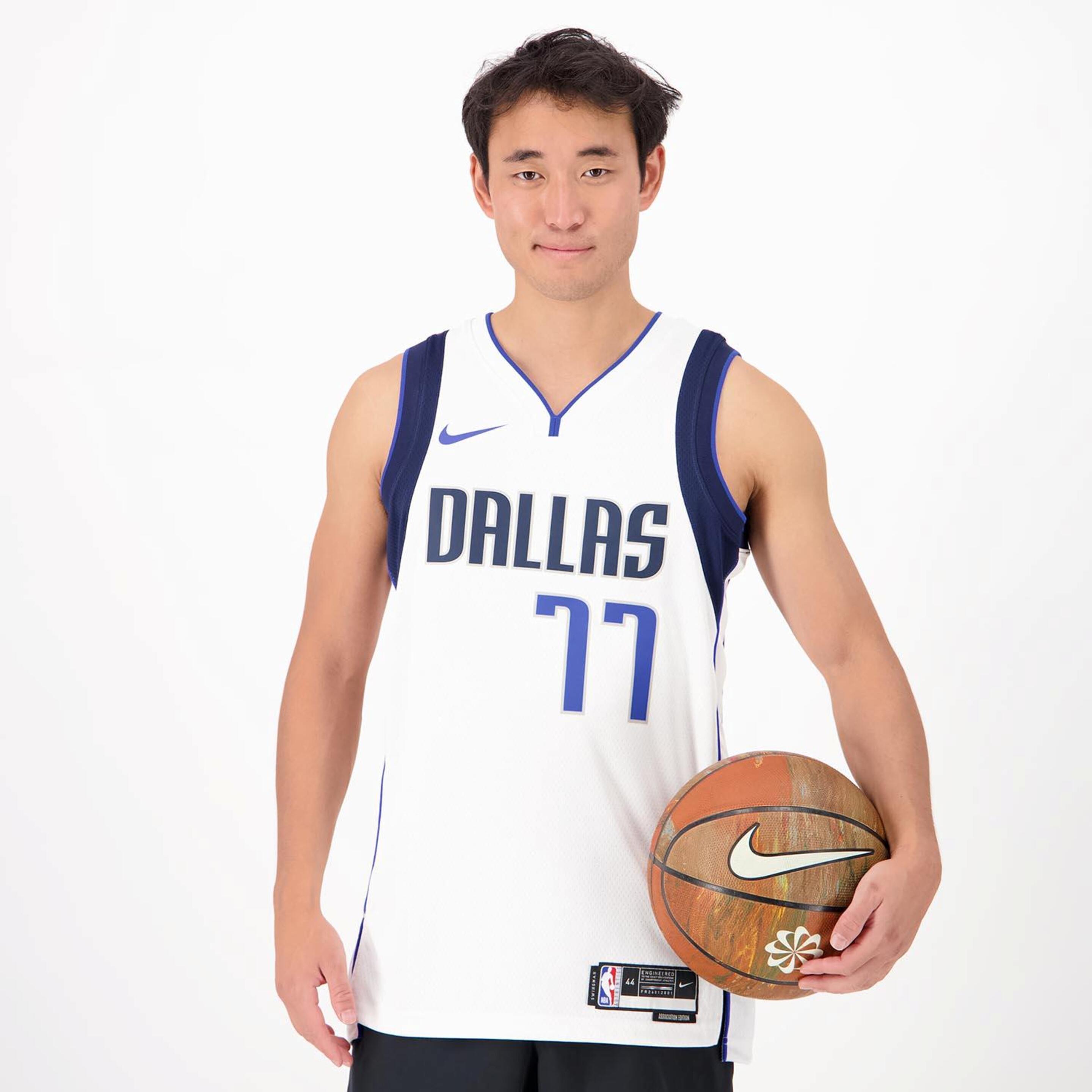 Nike L Doncic Dallas