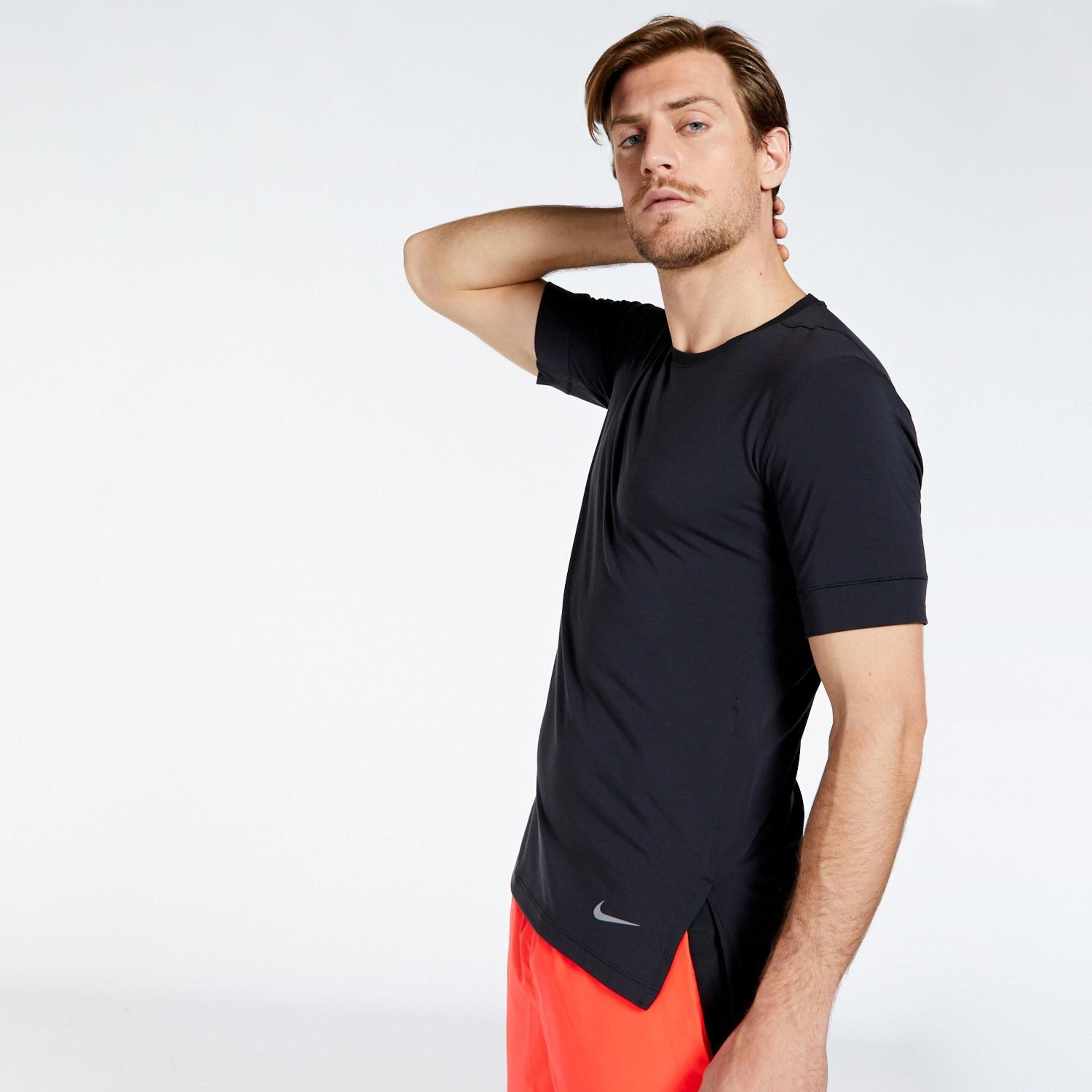 T-shirt  Nike