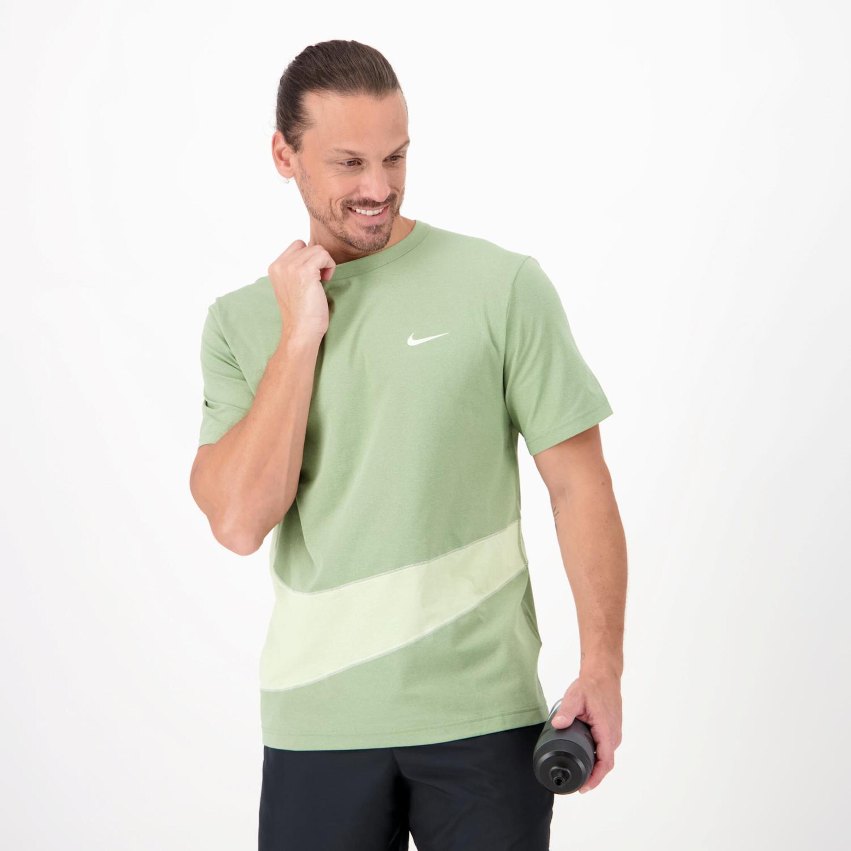 Nike Hyverse - verde - Camista Running Hombre