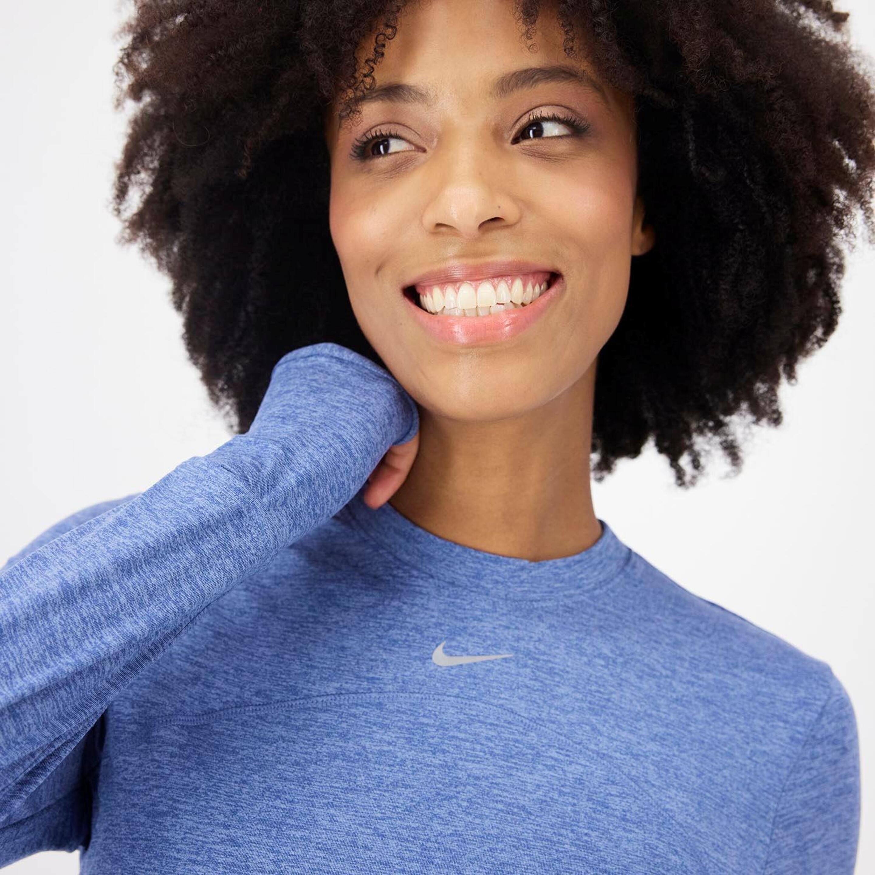 Nike Swoosh - Azul - Camiseta Running Mujer