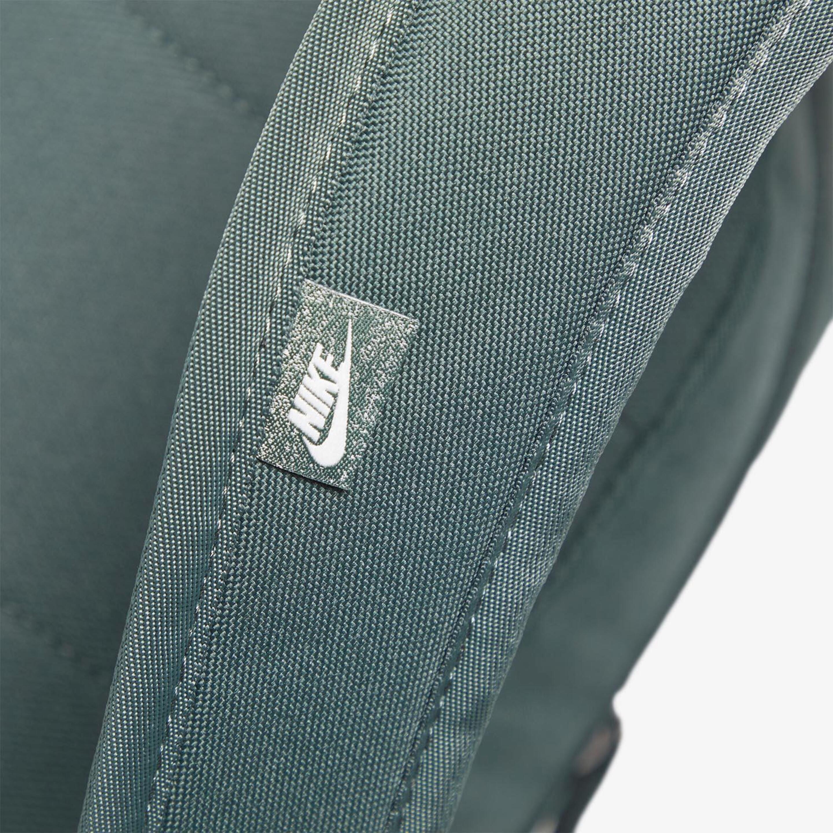Nike Elemental - Verde - Mochila 21 L