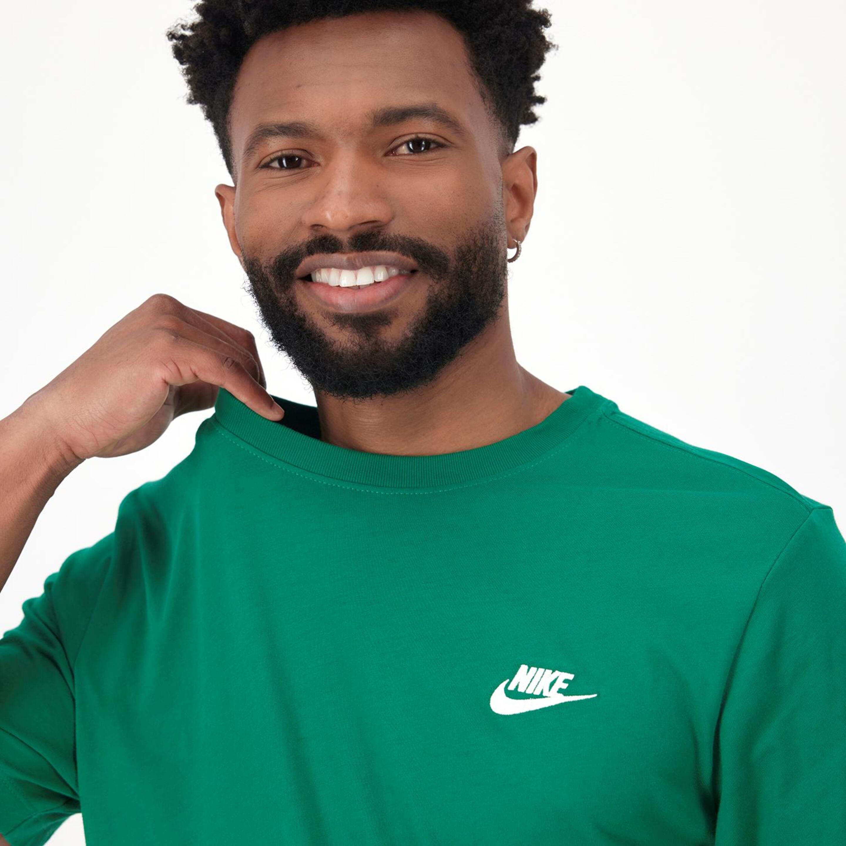 Nike Club - Verde - T-shirt Homem | Sport Zone