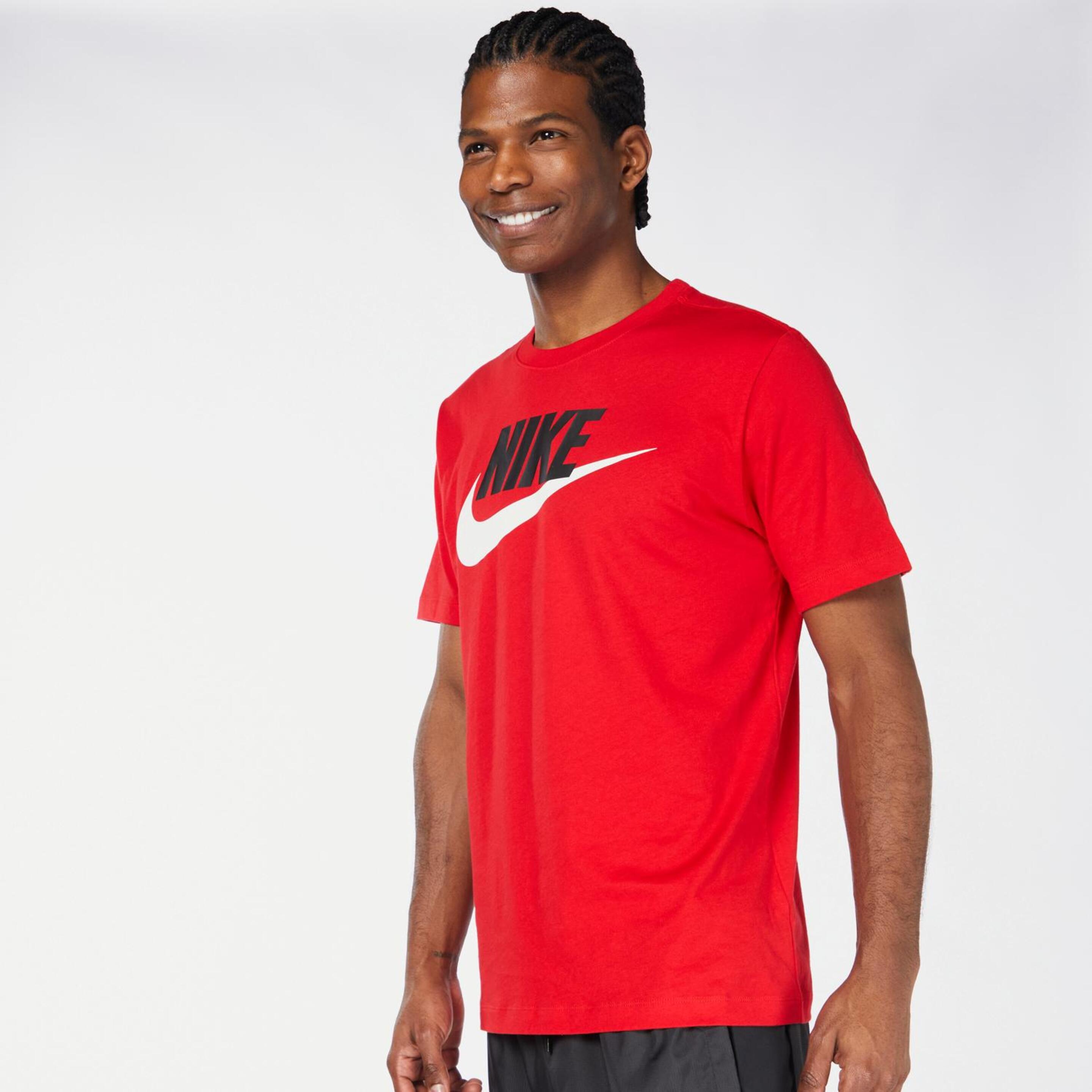 Nike Club Swoosh - rojo - Camiseta Hombre