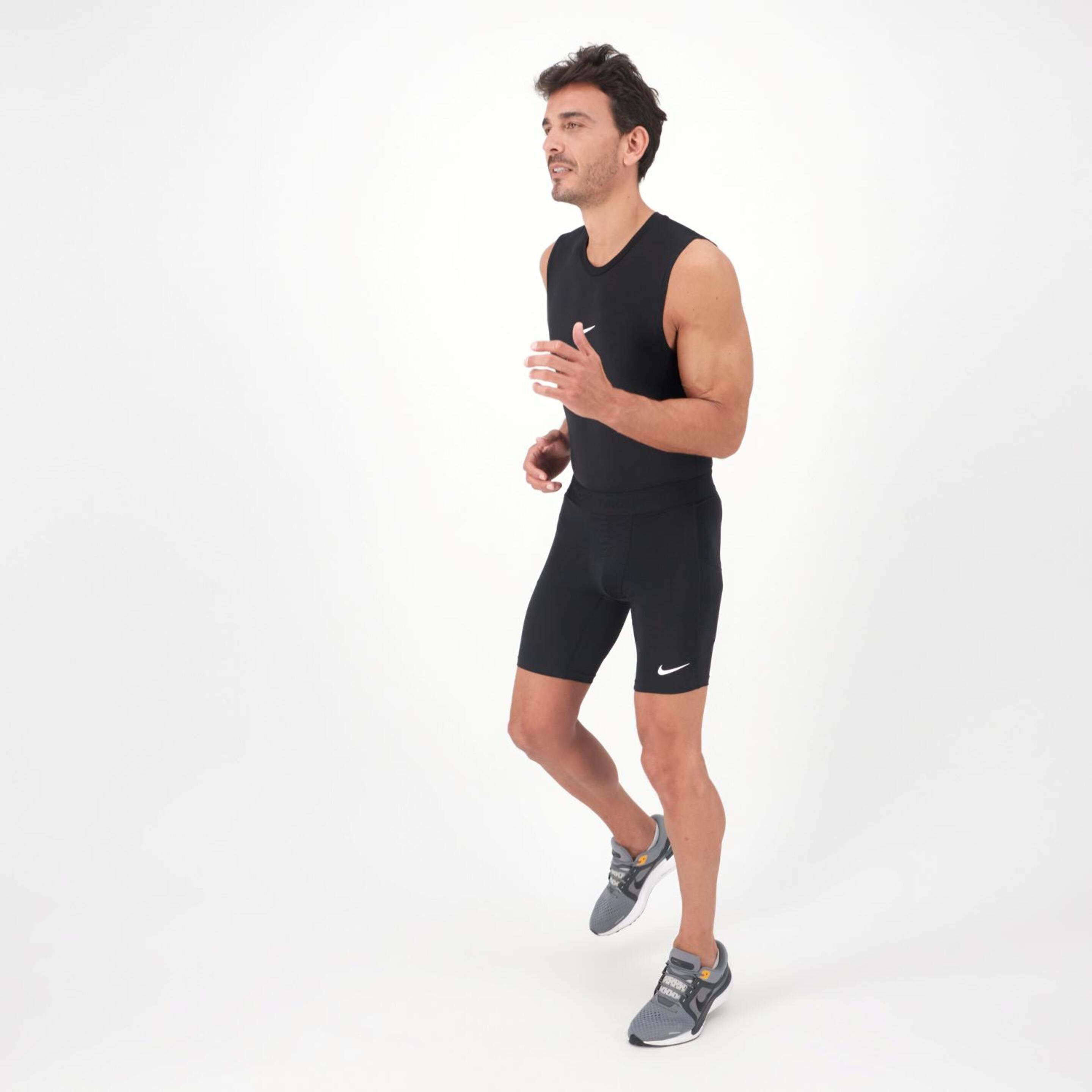 Nike Pro Dri-FIT - Negro - Malla Compresión Hombre  | Sprinter
