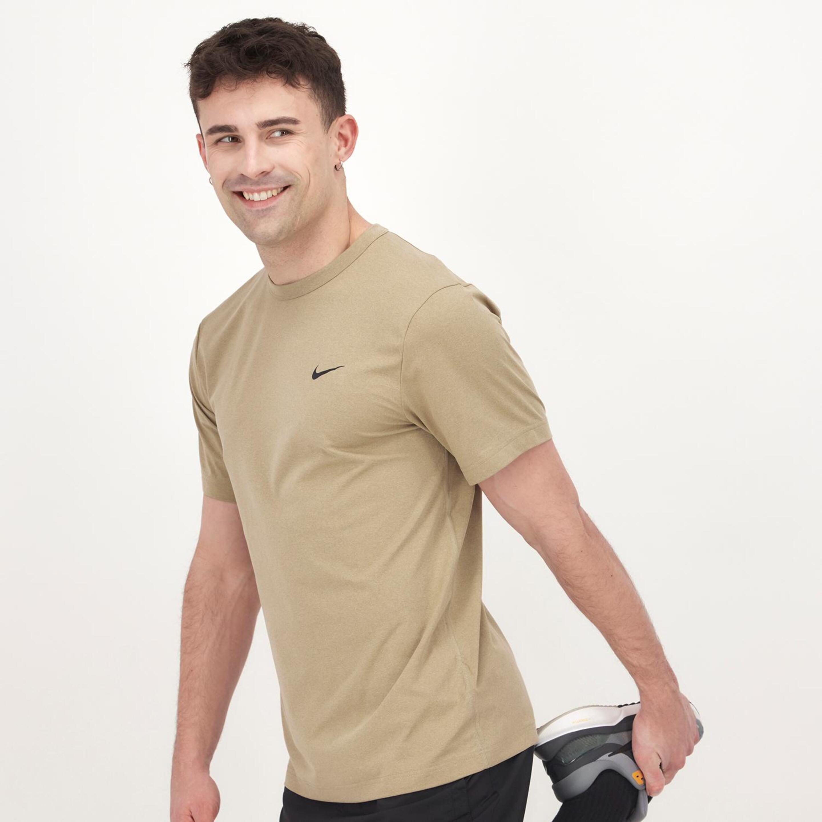 Camiseta Nike - Kaki - Camiseta Hombre  | Sprinter