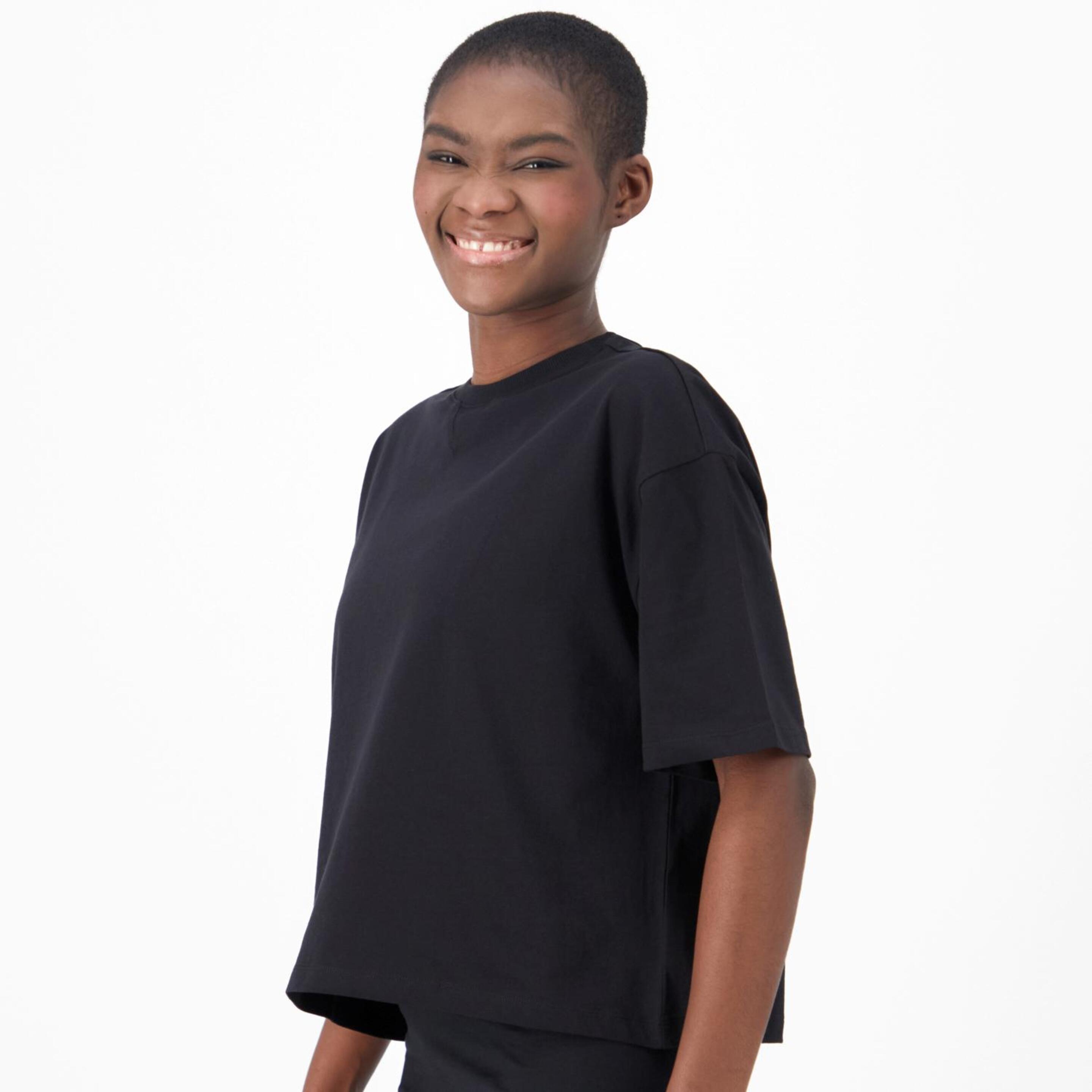 Up Basic - Negro - Camiseta Boxy Mujer