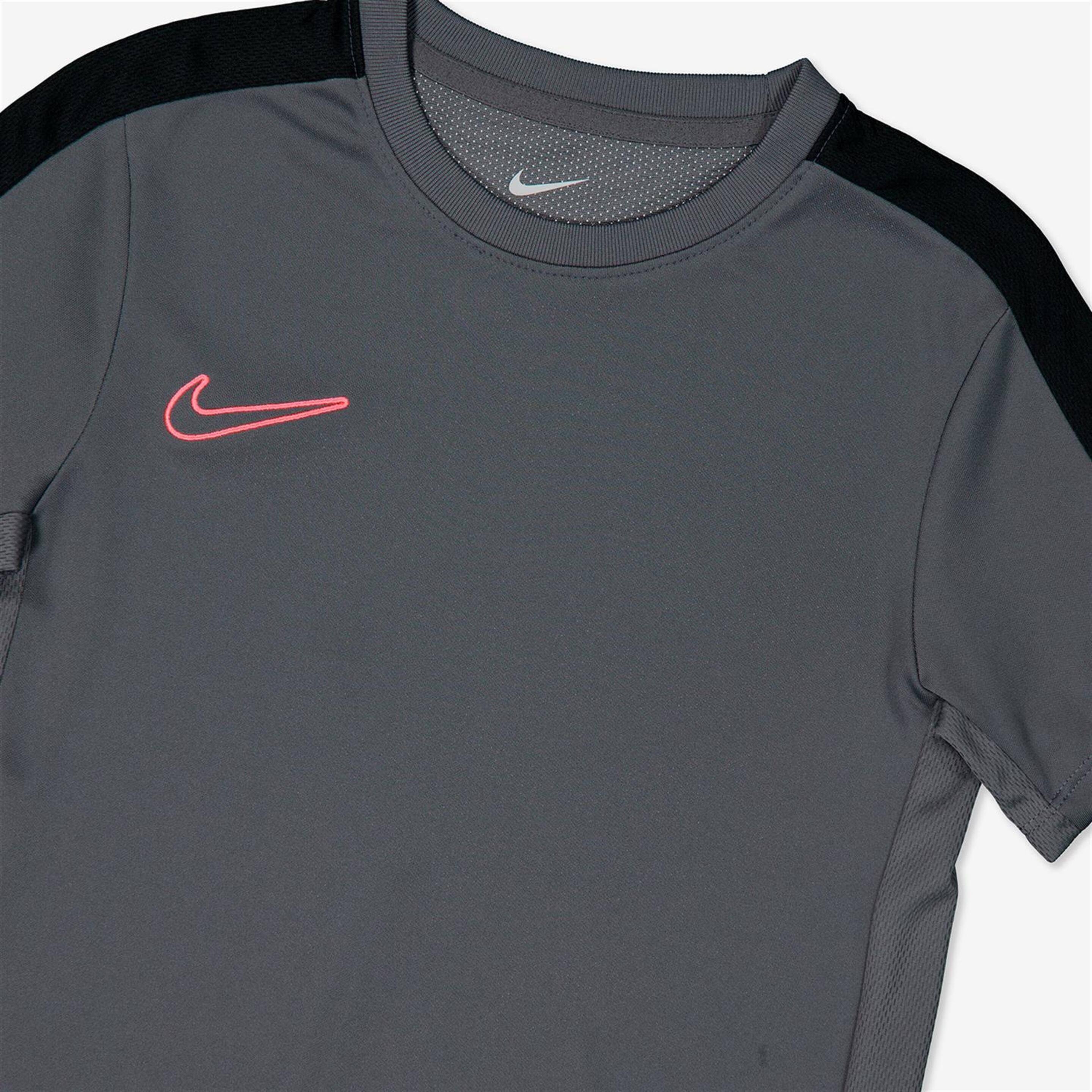 Nike Academy 23 - Cinza - T-shirt Futebol Rapaz | Sport Zone