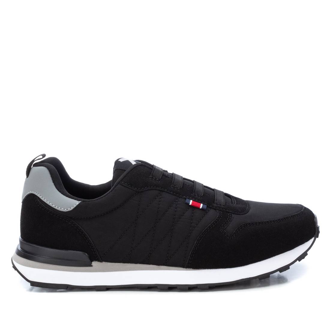 Sneaker Xti 141861 - negro - 