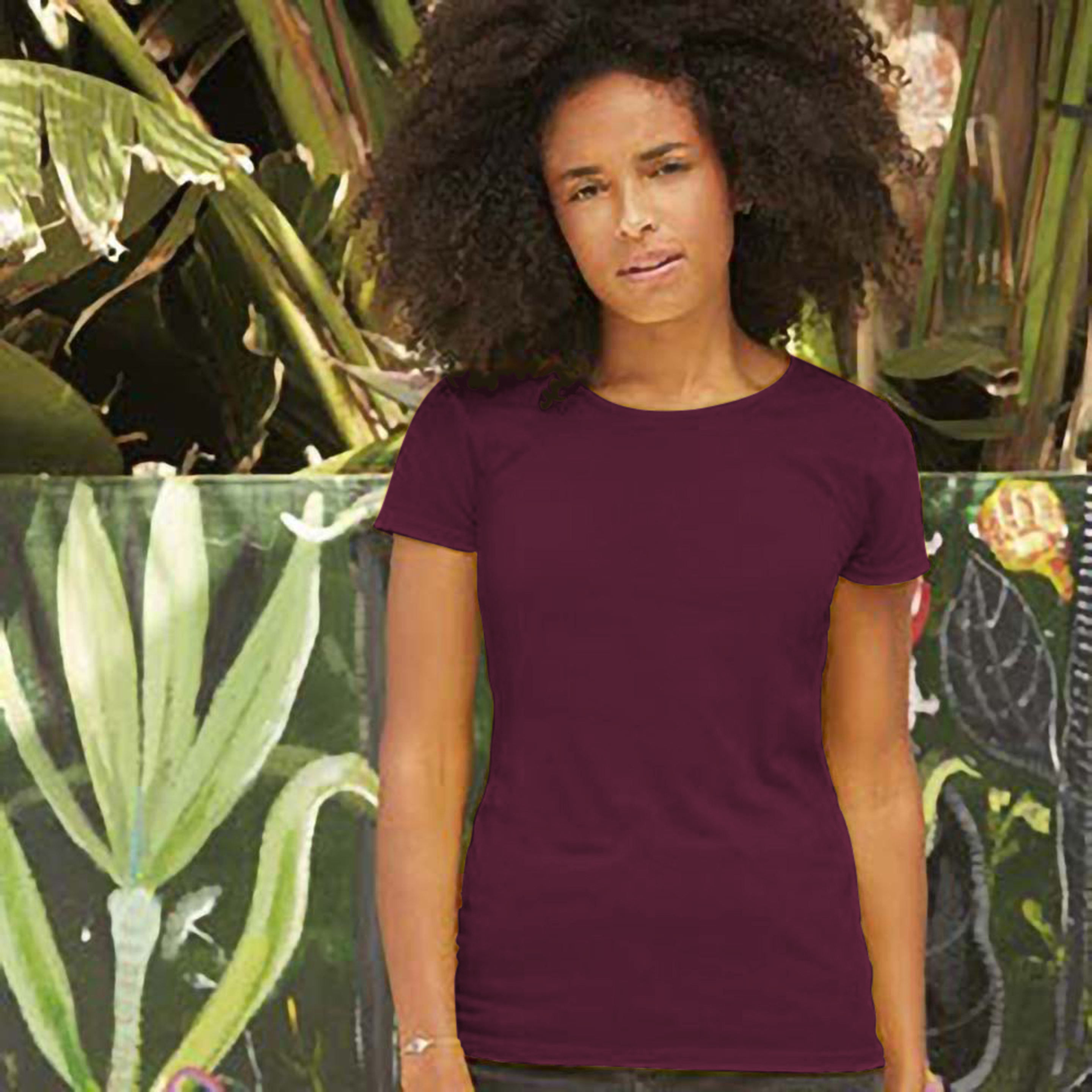 Camiseta De Manga Corta Ajustada Modelo Ladyfit Original Para Mujer Fruit Of The Loom (Burgundy)