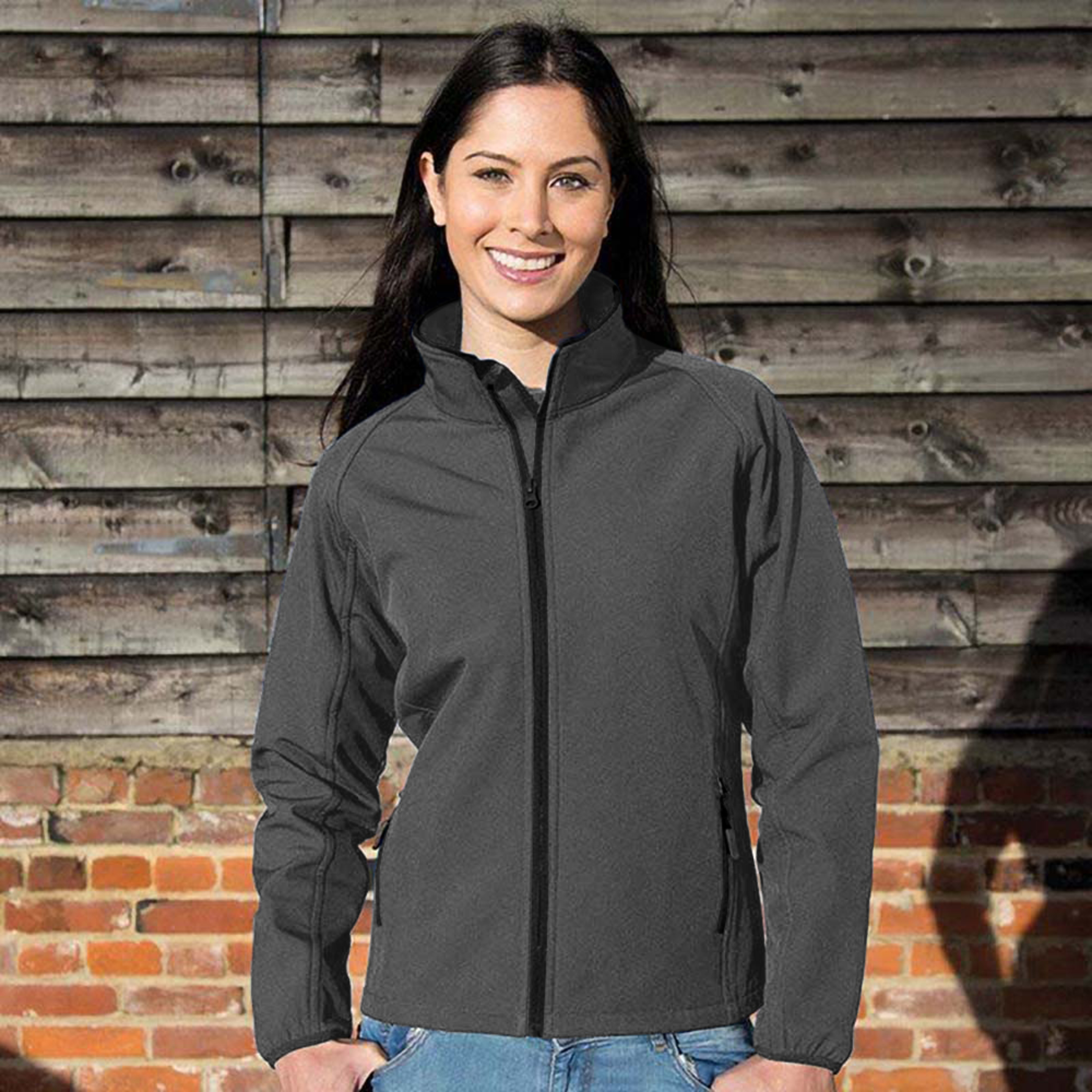 Result- Chaqueta Softshell Modelo Core