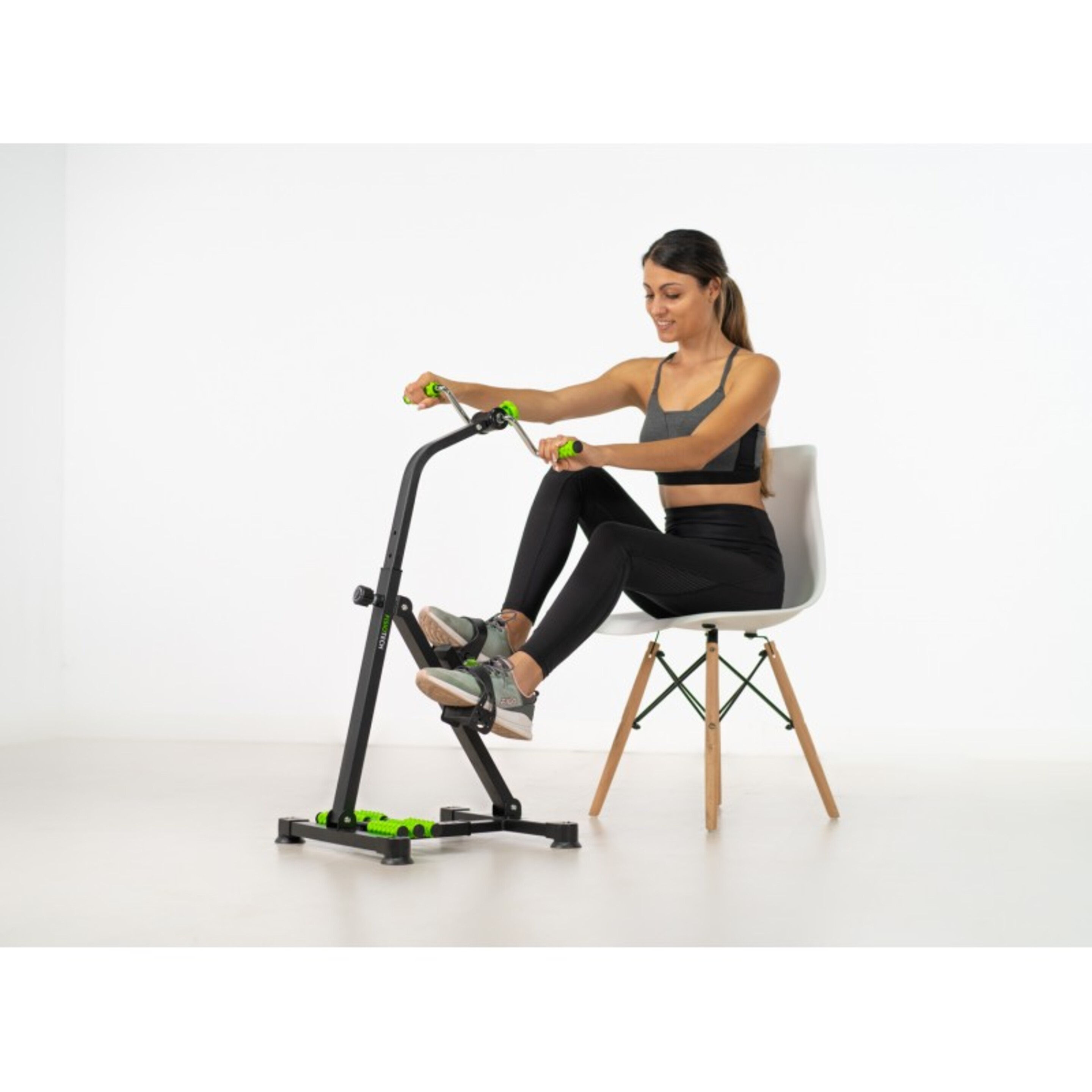 Pedalina Ejercitadora Ajustable Brazos Y Piernas Fisiotech