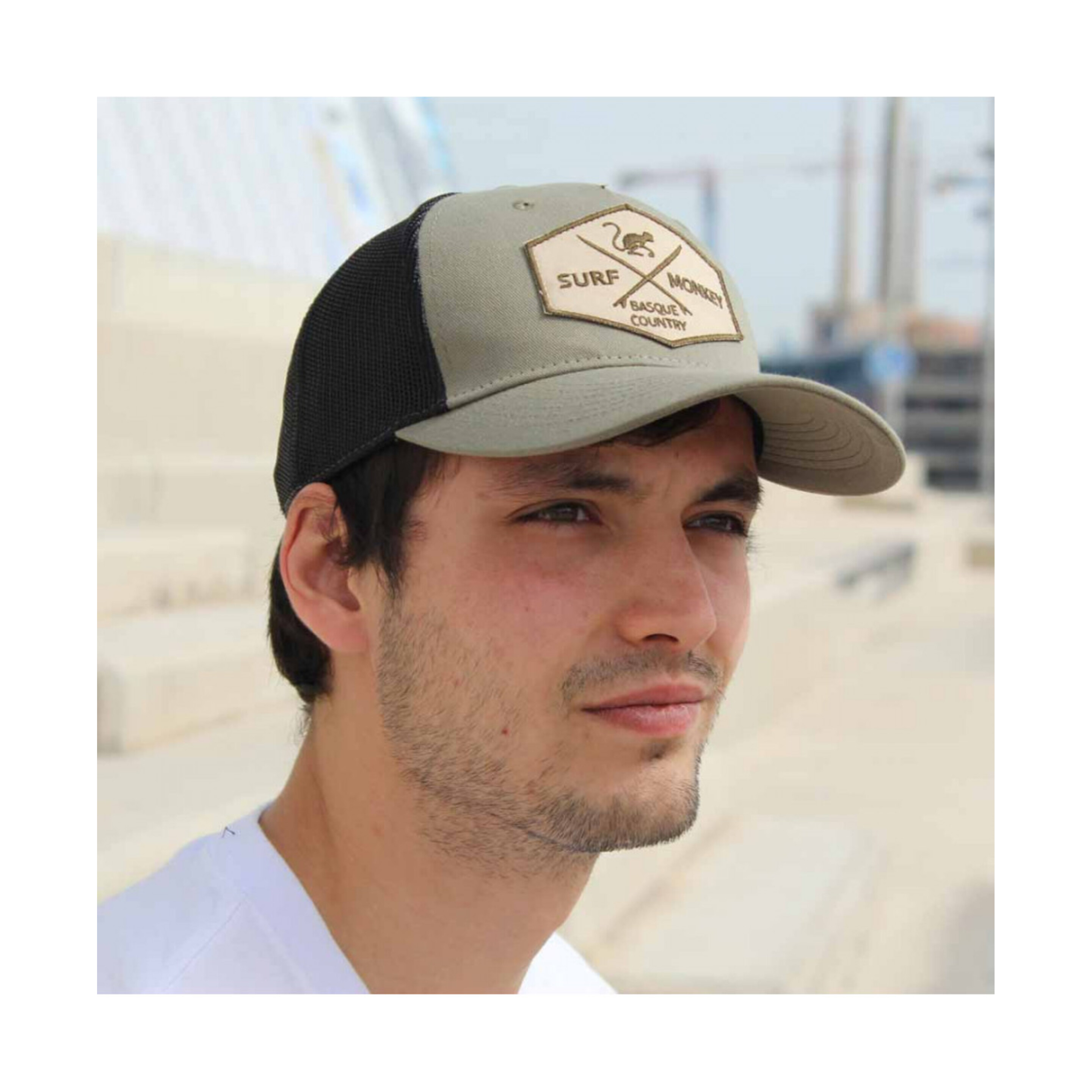 Gorra Trucker 5p Reciclada Surf Monkey