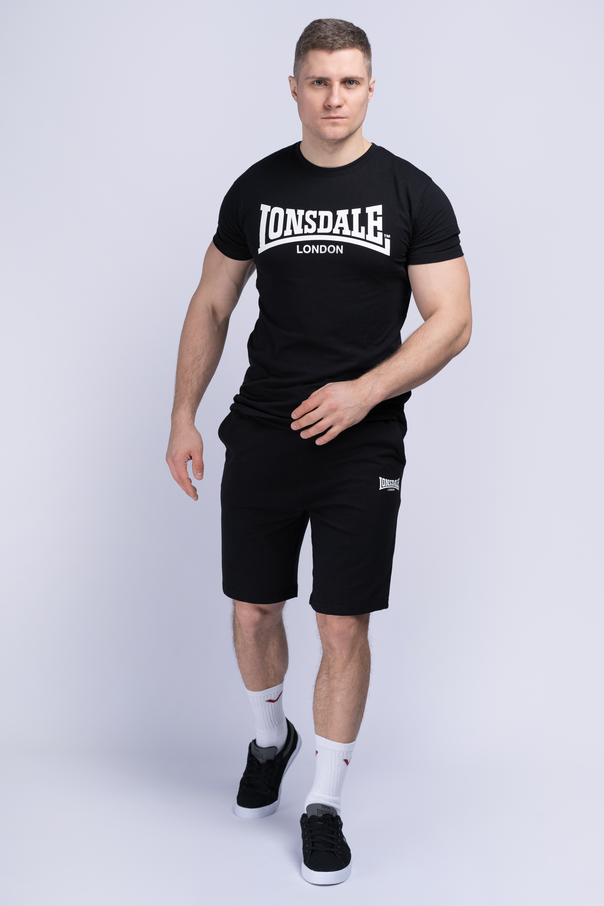 Conjunto De Camiseta Y Pantalón Corto Regular Fit Moy Lonsdale - negro-blanco - 