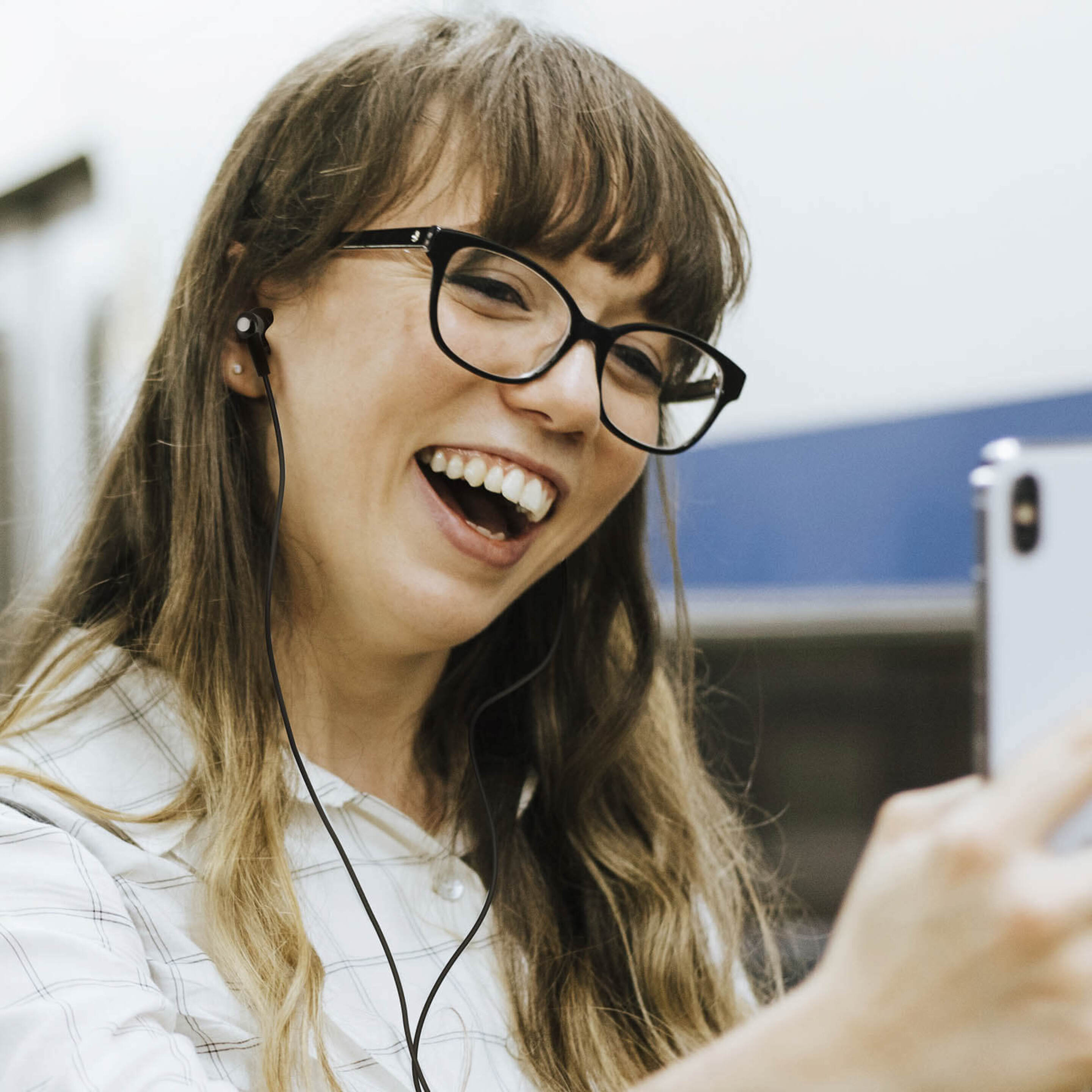 Auriculares Internos Con Cable Botón Multifunción Kit Manos Libres