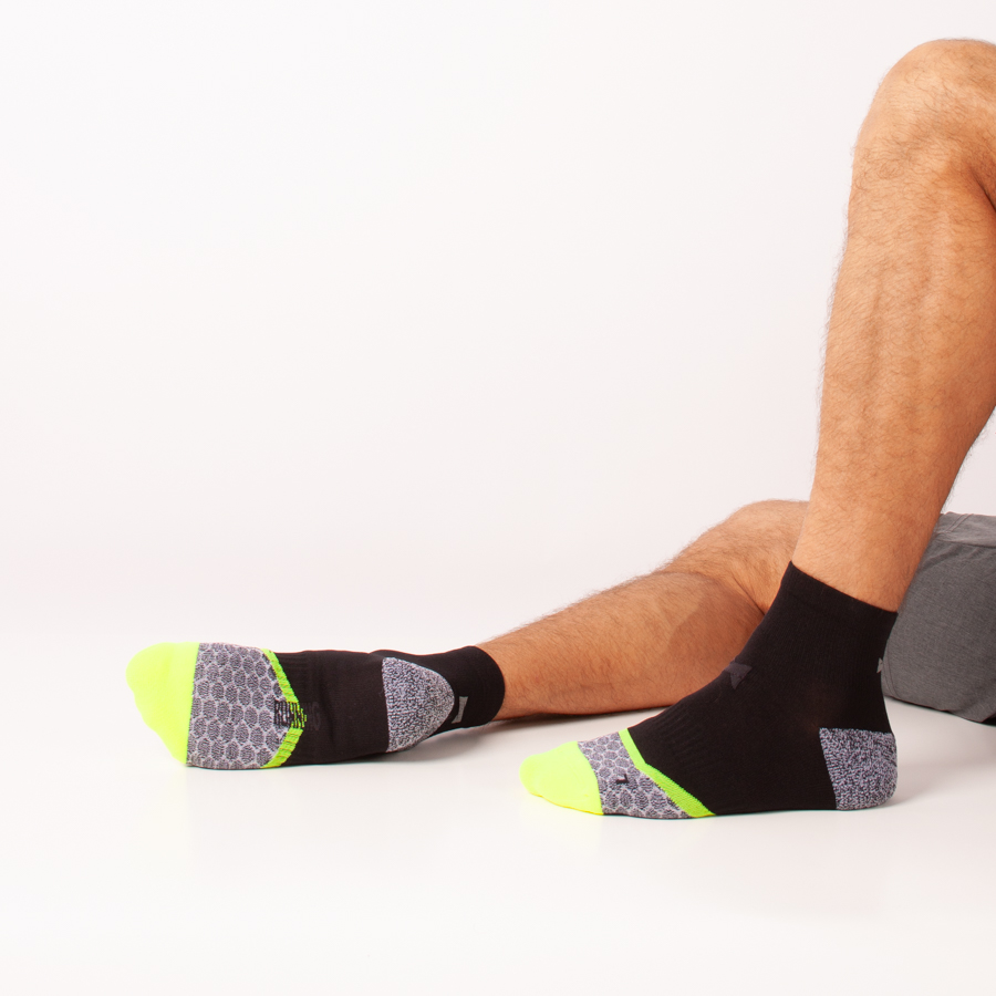 Paquete 3 Pares Calcetines Xtreme Sockswear Técnicos De Running - Negro - Reflector Por Detrás  MKP