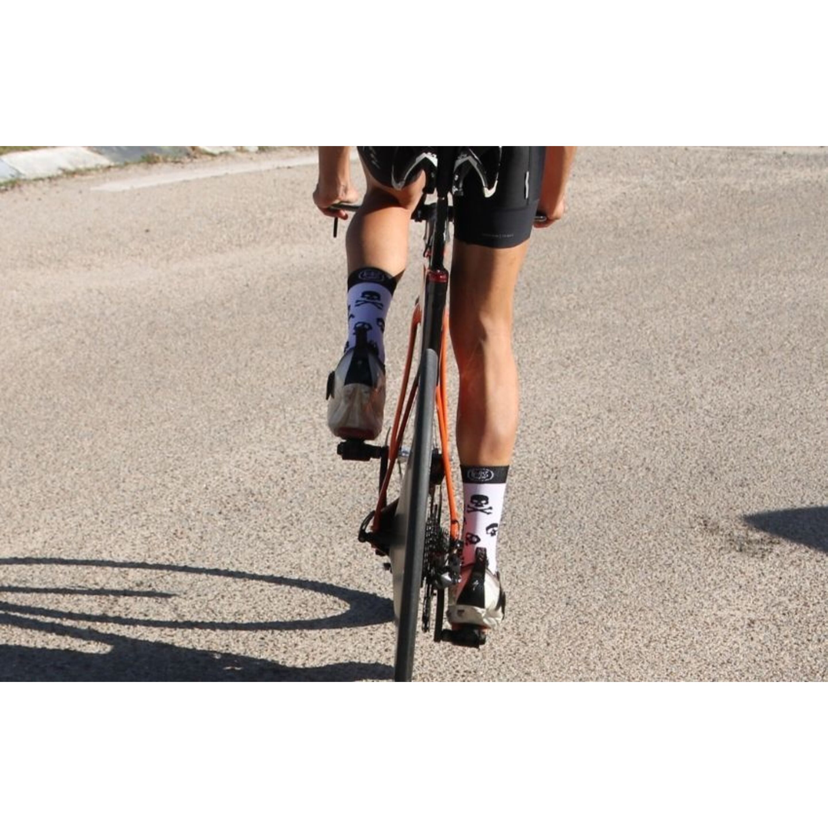 Calcetines Técnicos Ciclismo Numbi Sport Calaveras