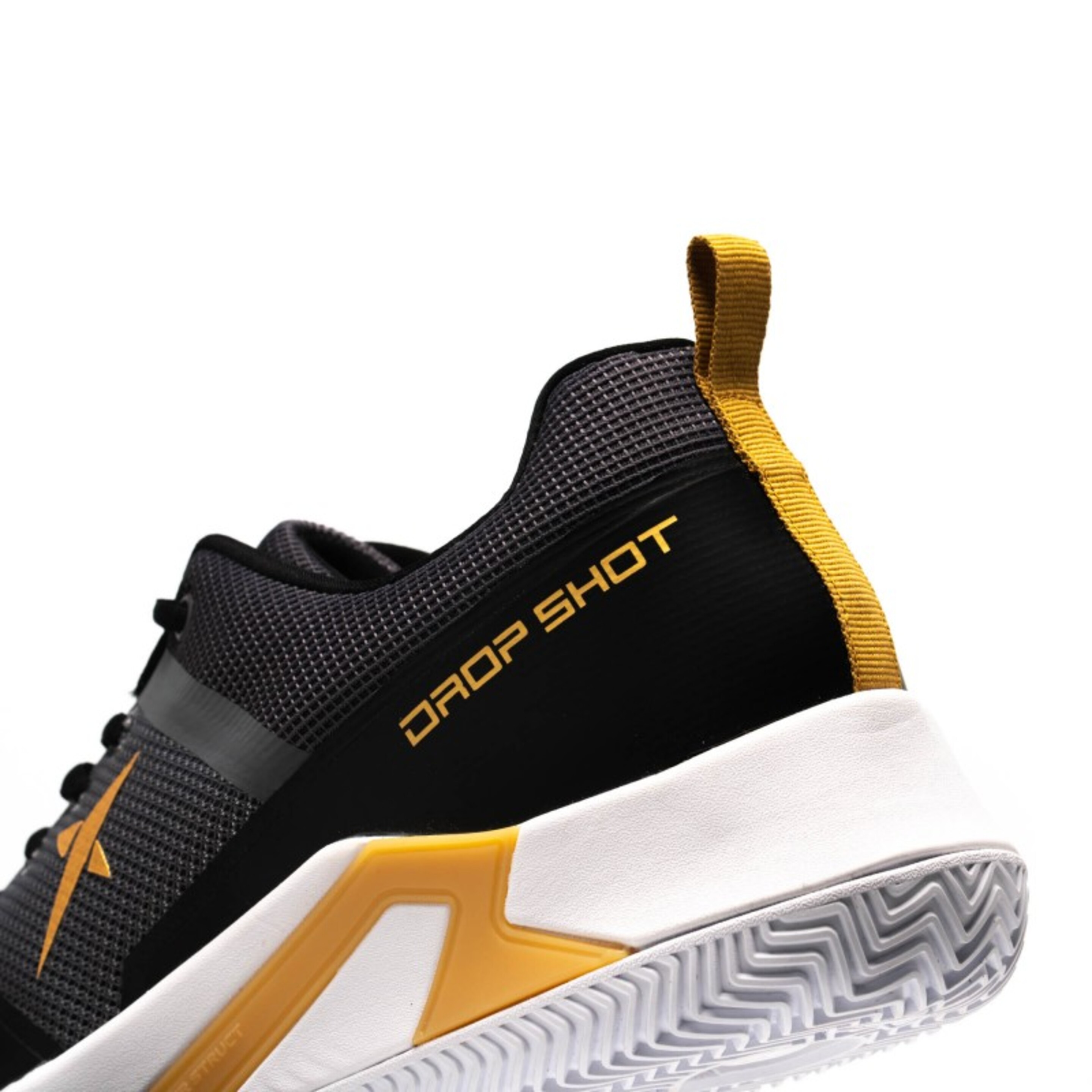 Drop Shot Dawa-g Xt Dz261010 Pretos E Dourados - Sapatos Drop Shot Dawa-G XT: aderência, ventilação e durabilidade para o jogador de remo. | Sport Zone MKP
