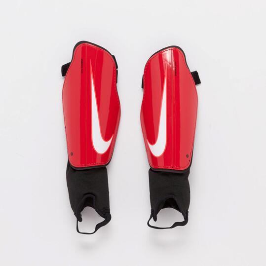 Espinillera Nike Charge