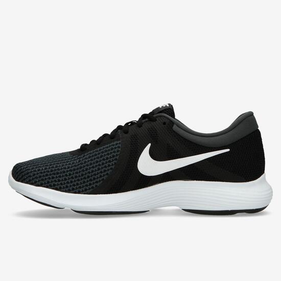 Nike Revolution 4 Nike Revolution 4