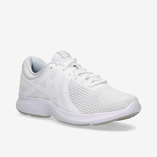 Nike Revolution 4 Nike Revolution 4
