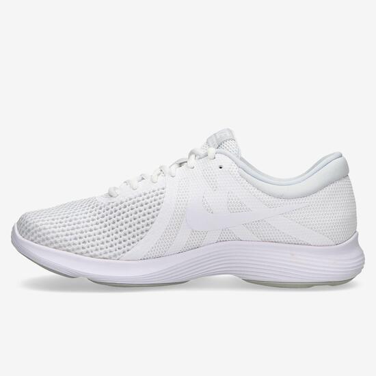 Nike Revolution 4 Nike Revolution 4