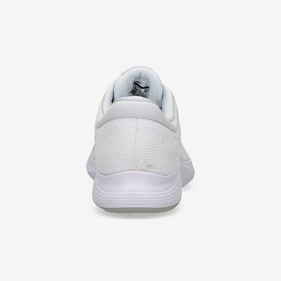 Nike Revolution 4 Nike Revolution 4