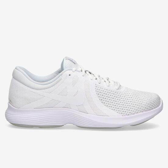 Nike Revolution 4 Nike Revolution 4