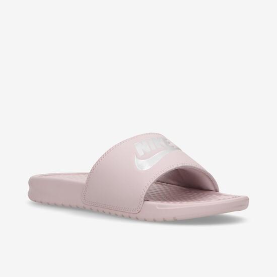 Nike Benassi