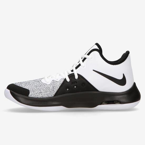 Nike Air Versitile III