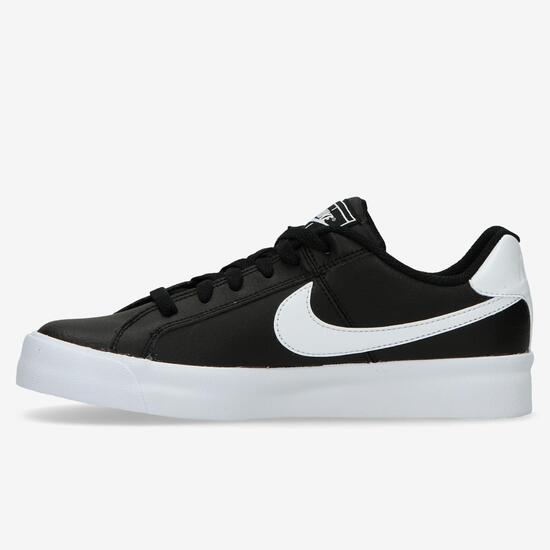 Nike Court Royale