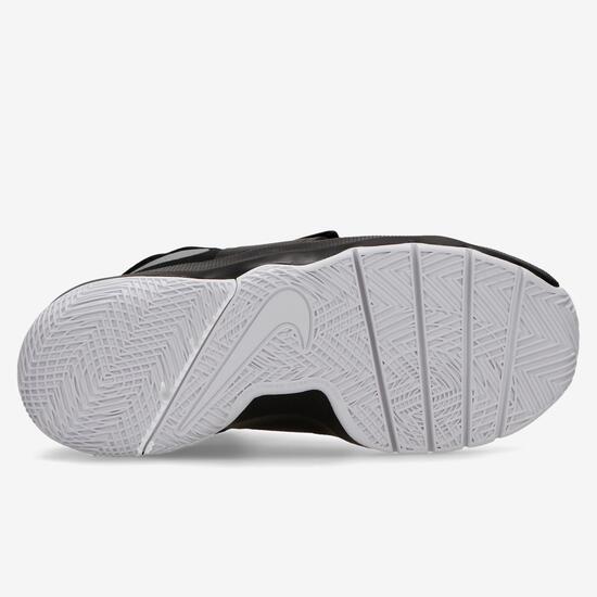 Nike Team Hustle