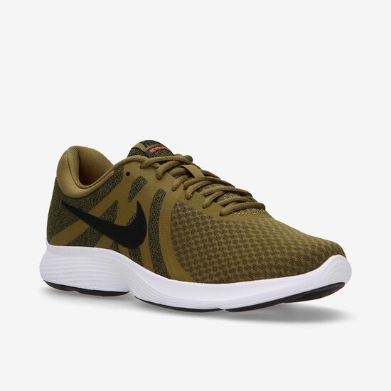 Nike Revolution 4 Nike Revolution 4