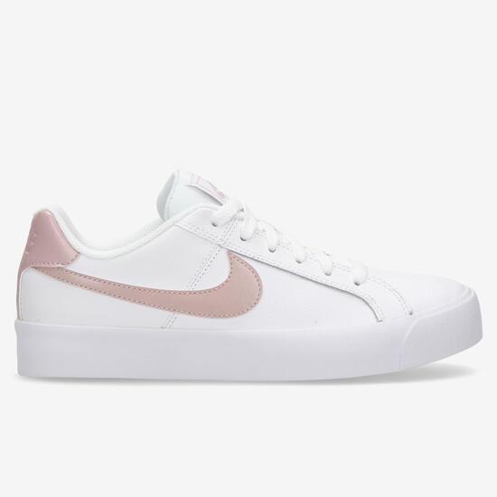 Nike Court Royale