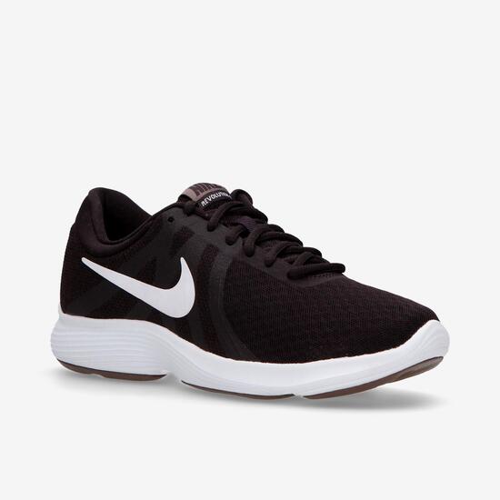 Nike Revolution 4