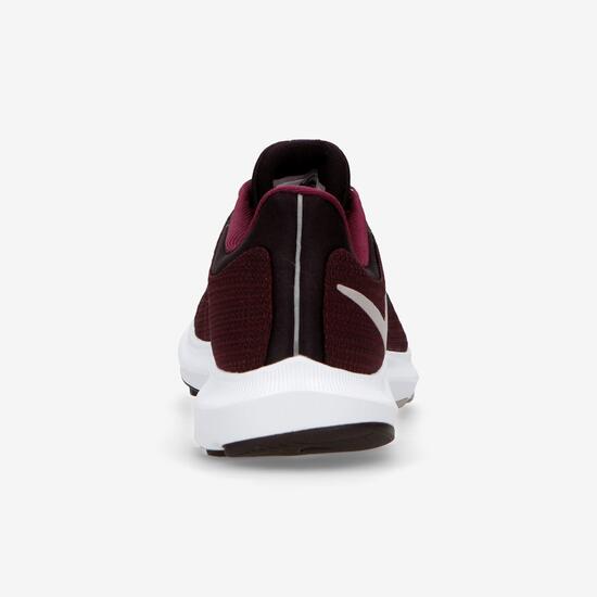 Nike Quest